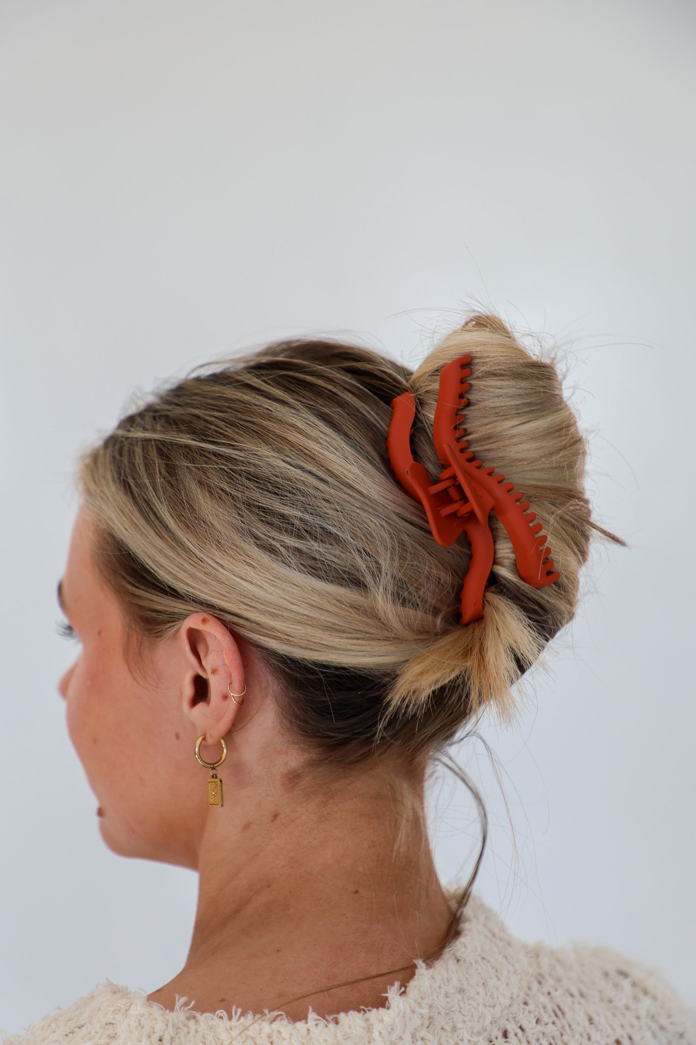 KAXI WAVY MIDI HOLD EVERYTHING CLAW