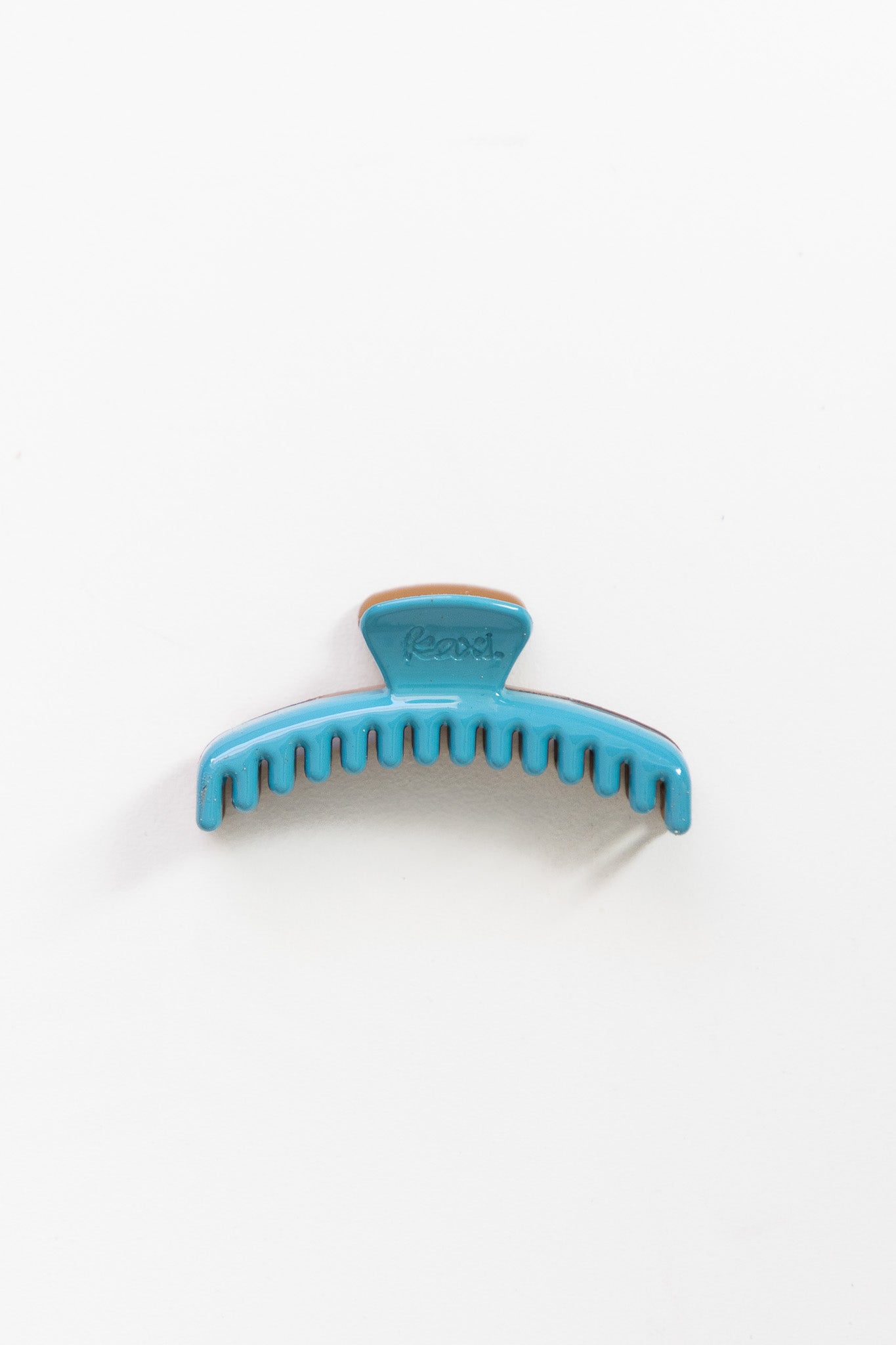 TWO TONED SHINY MINI HOLD EVERYTHING CLAW