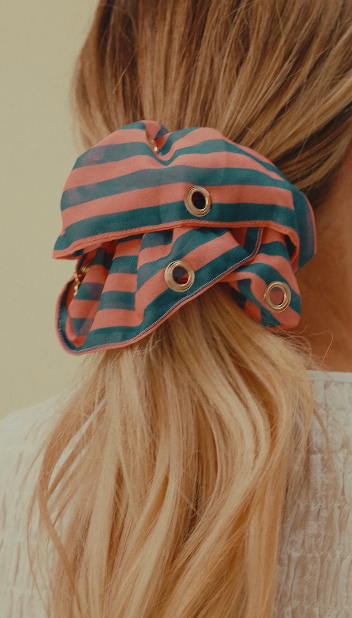 COOL MOM GROMMET SCRUNCHIE