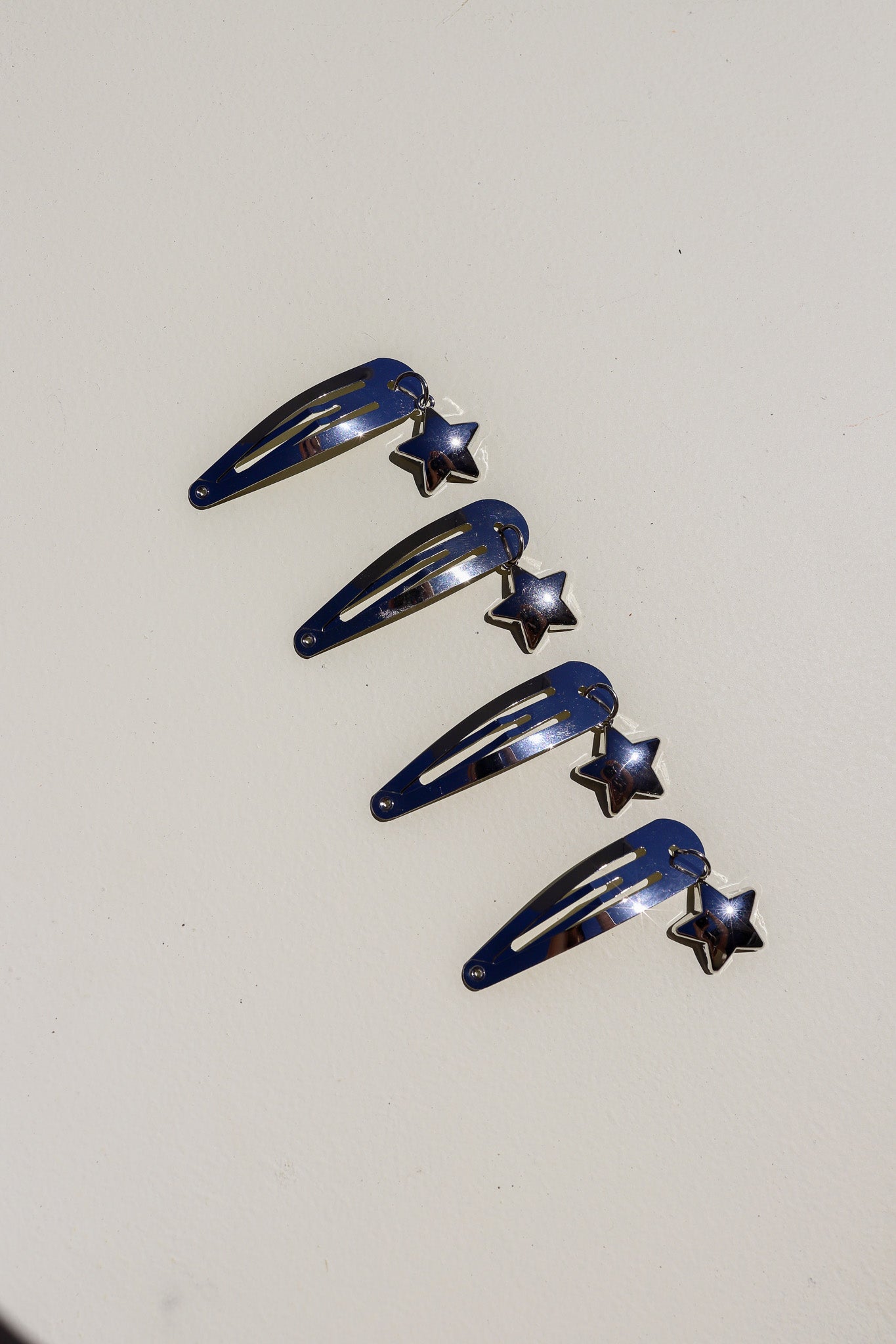 CHARM SNAP CLIPS