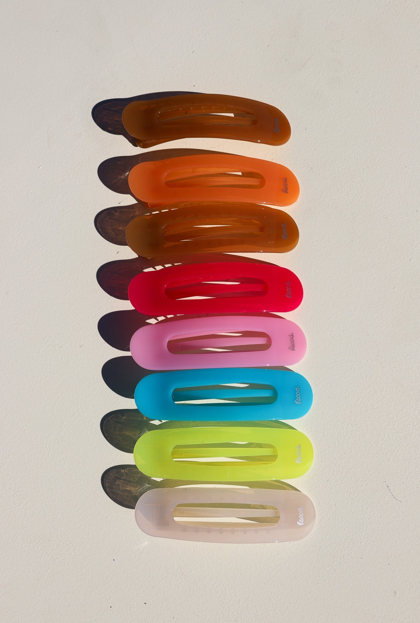 JELLY OVERSIZED LAY DOWN CLAW