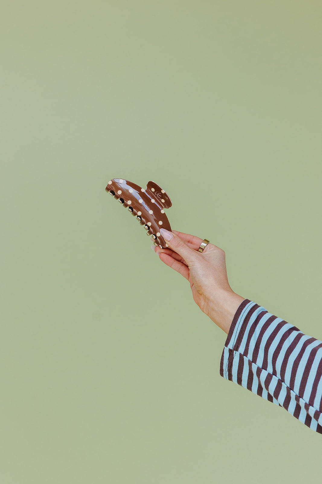 POLKA DOT & STRIPED OVERSIZED CLAWS