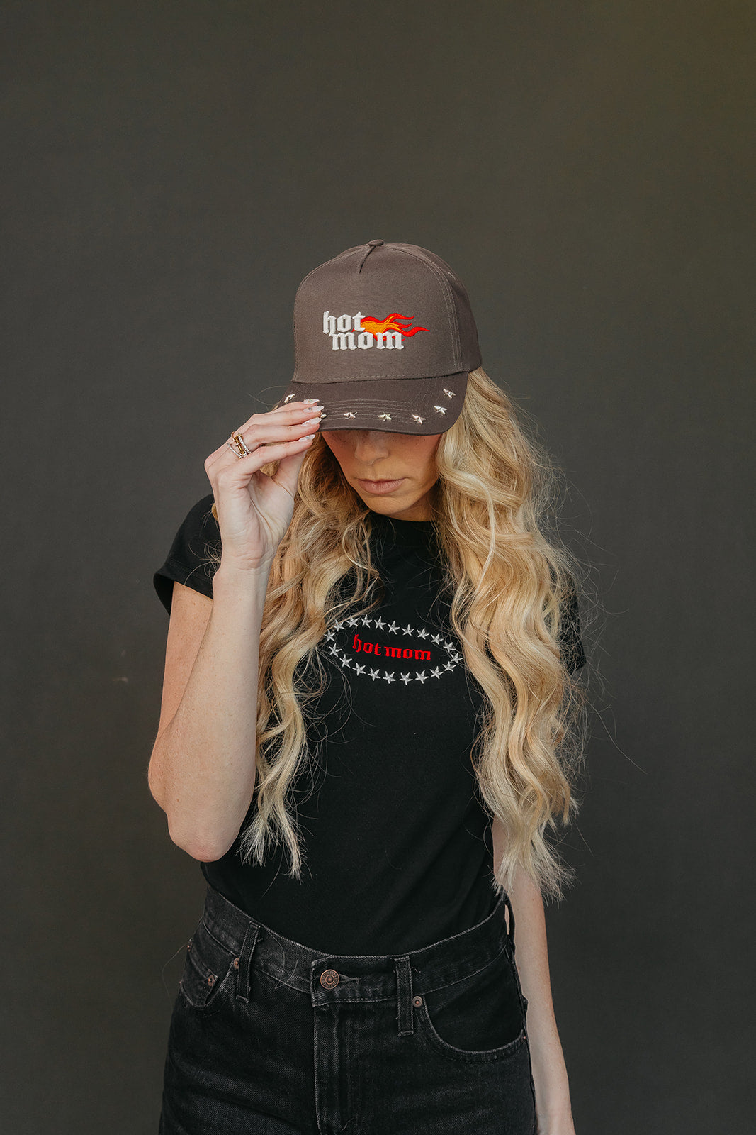 HOT MOM STUDDED TRUCKER HAT