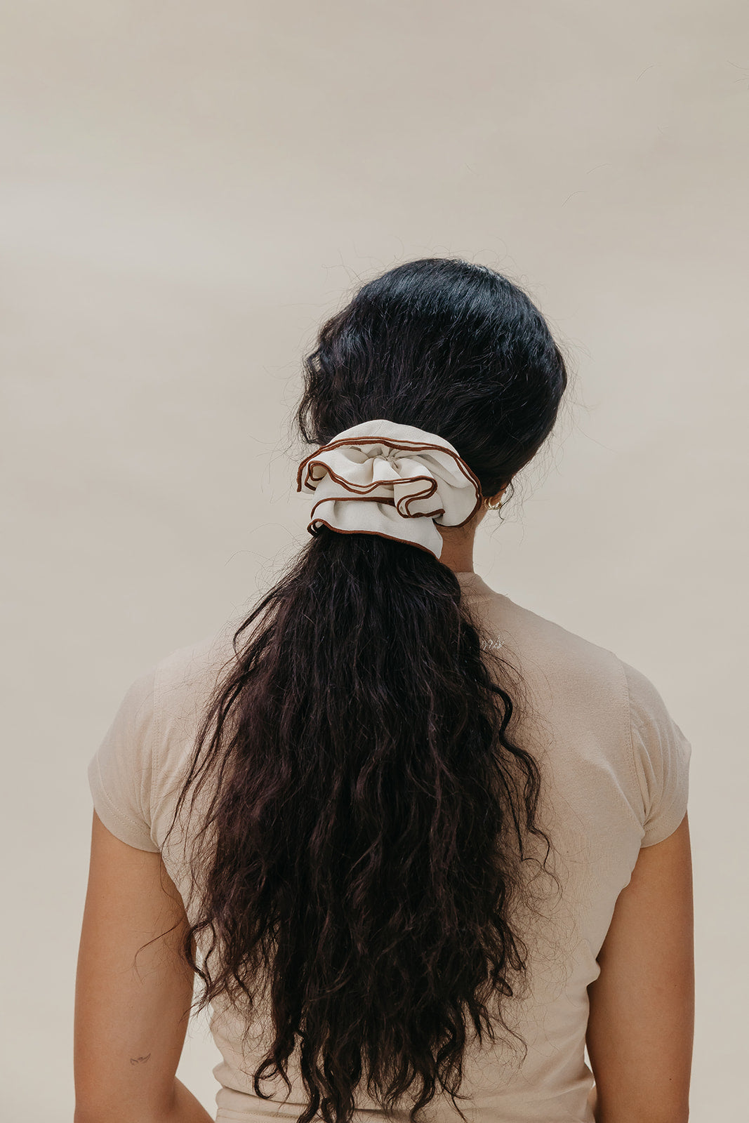 BEIGE MOM CORSET SCRUNCHIE