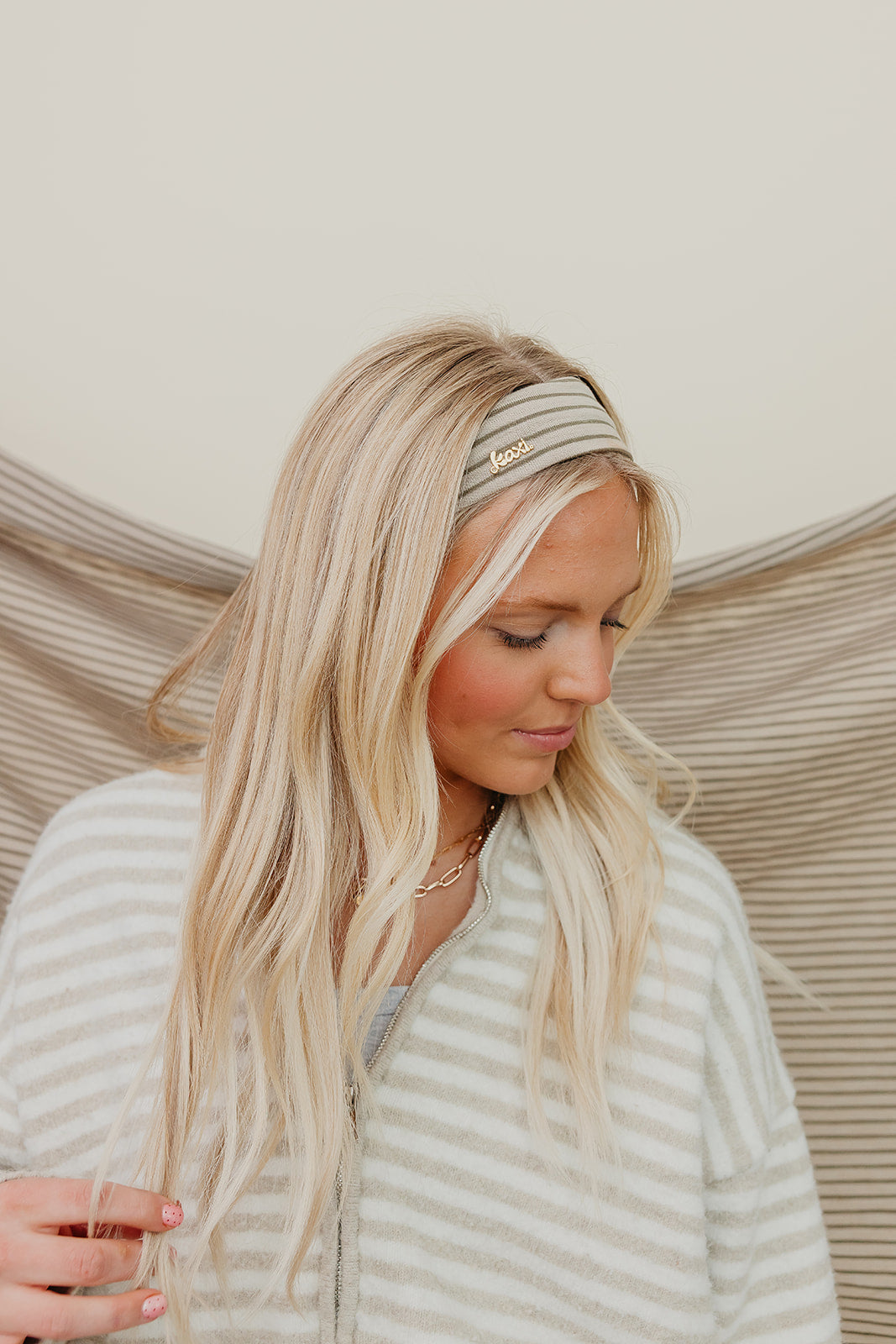 STRIPED OVERSIZED SCRUNCHIE + HEADBAND BUNDLE