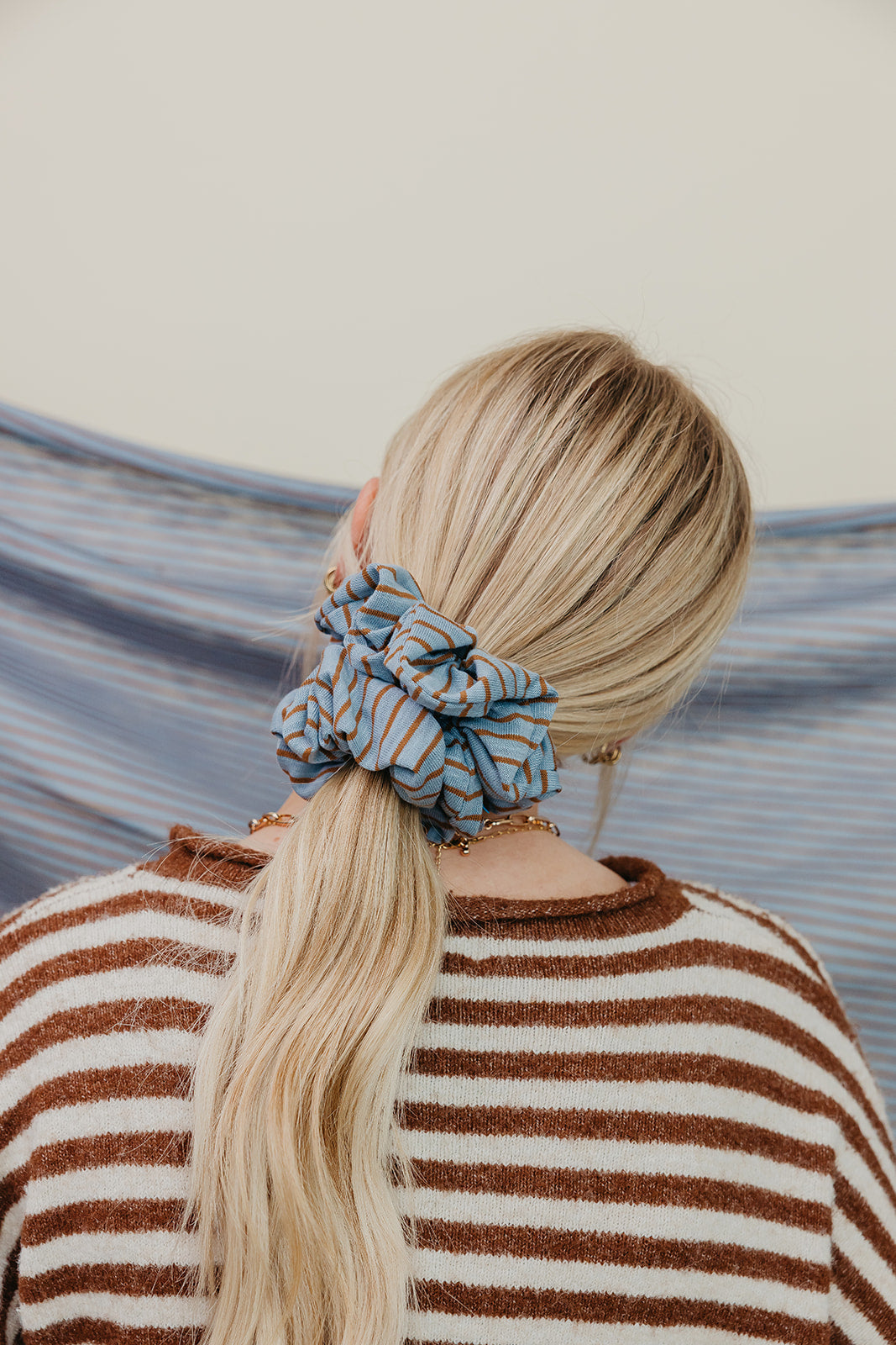 STRIPED OVERSIZED SCRUNCHIE + HEADBAND BUNDLE