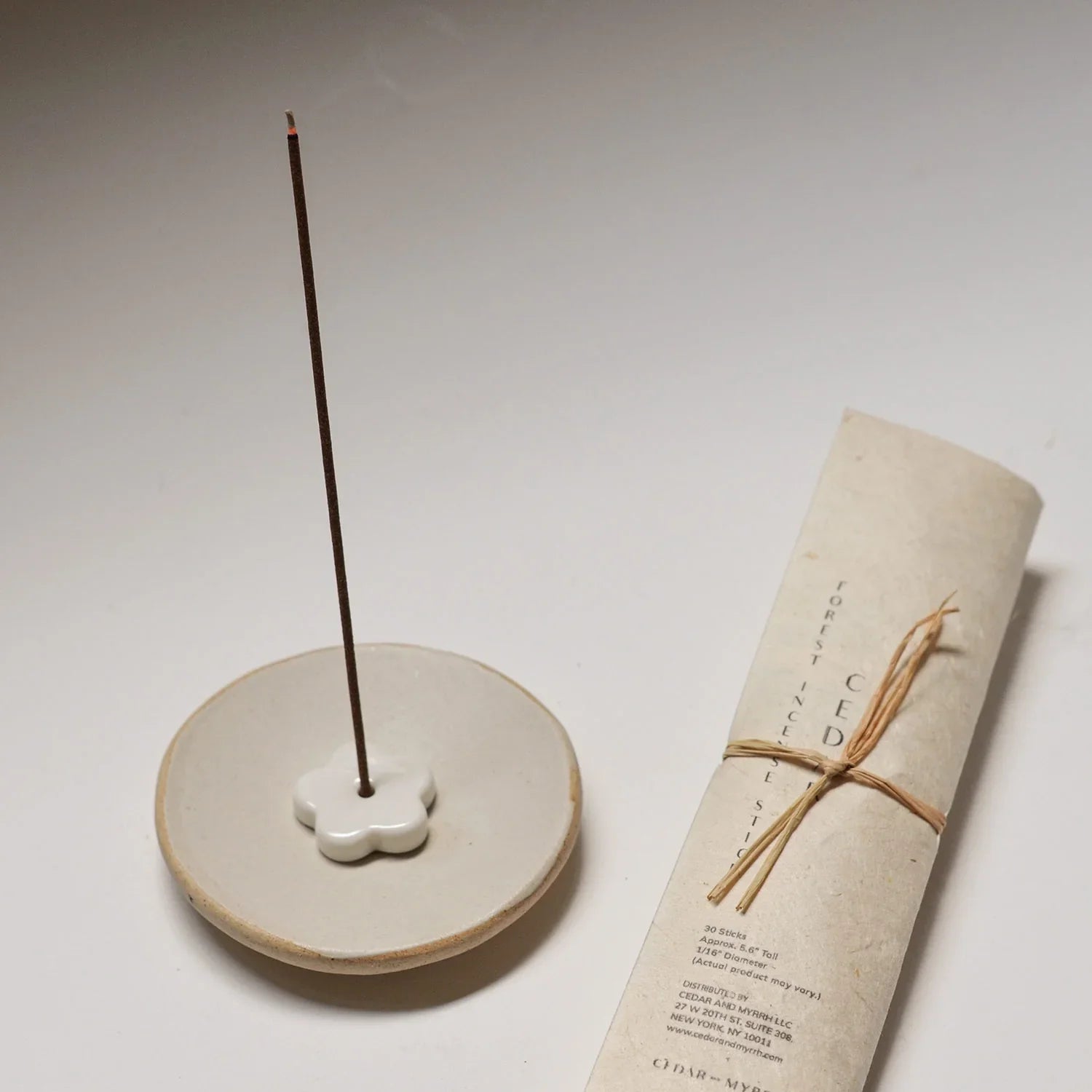 Cedarwood Incense Stick Set – 30 Sticks with Ceramic Holder