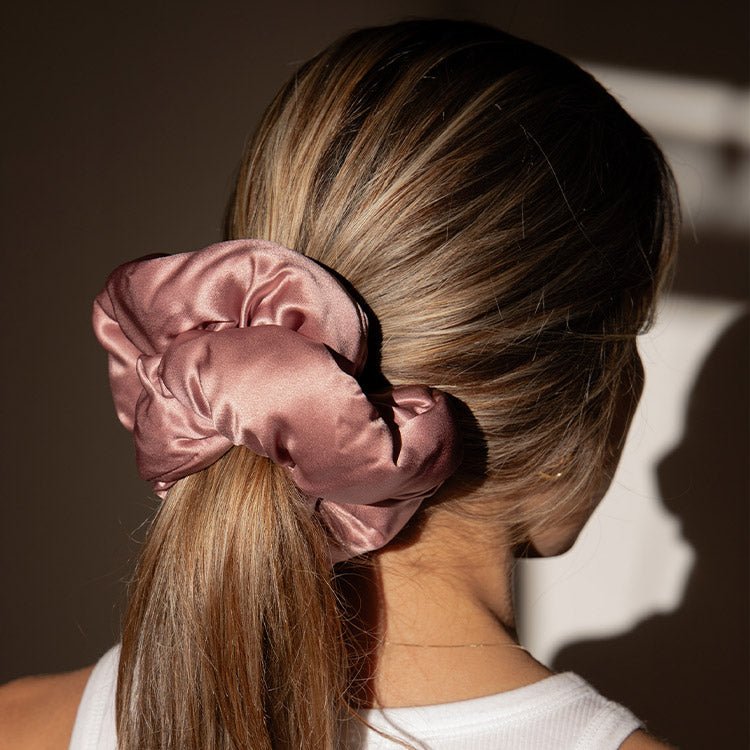 Damask Rose - Padded Scrunchie Drowsy