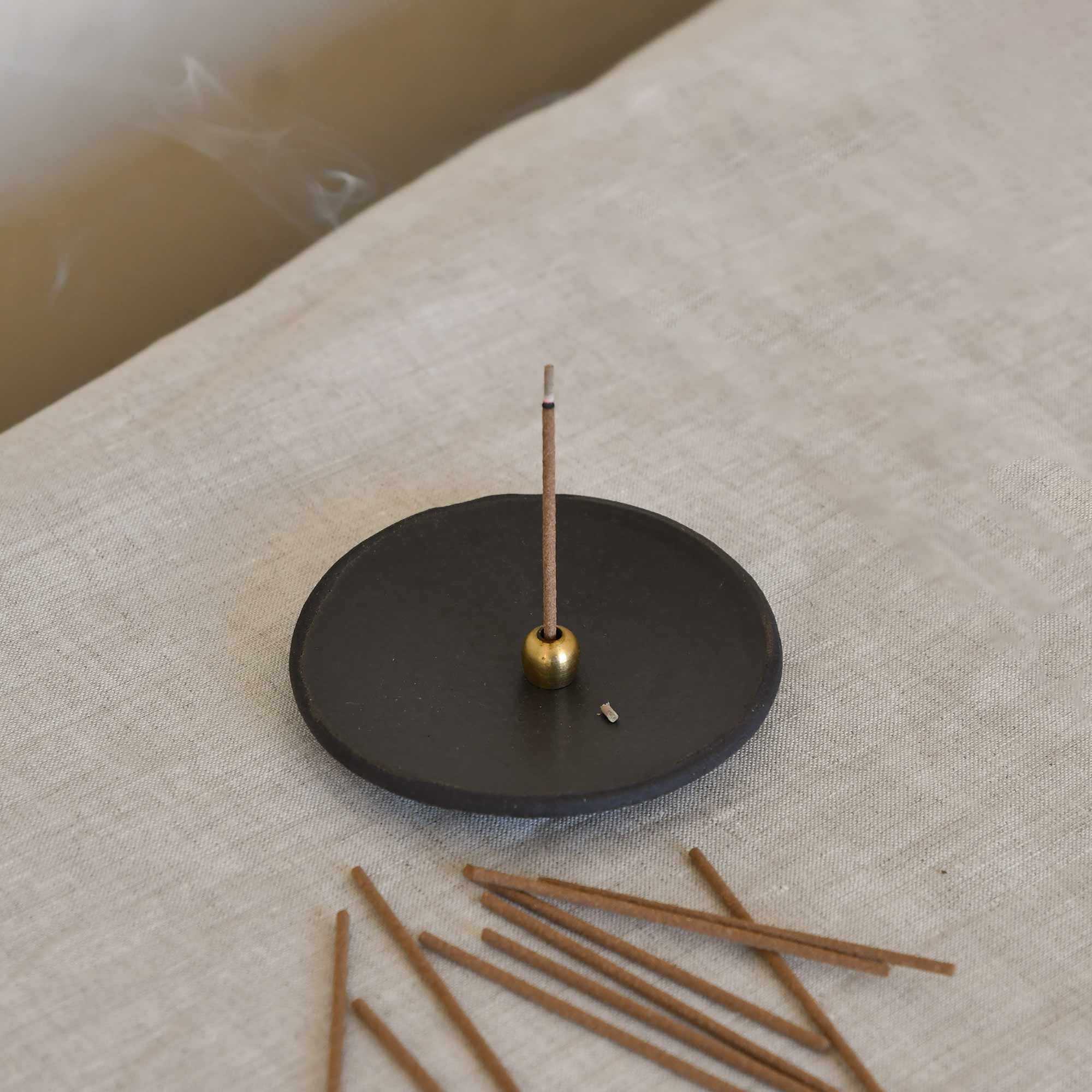 Ellipse Brass Incense Holder CEDAR AND MYRRH