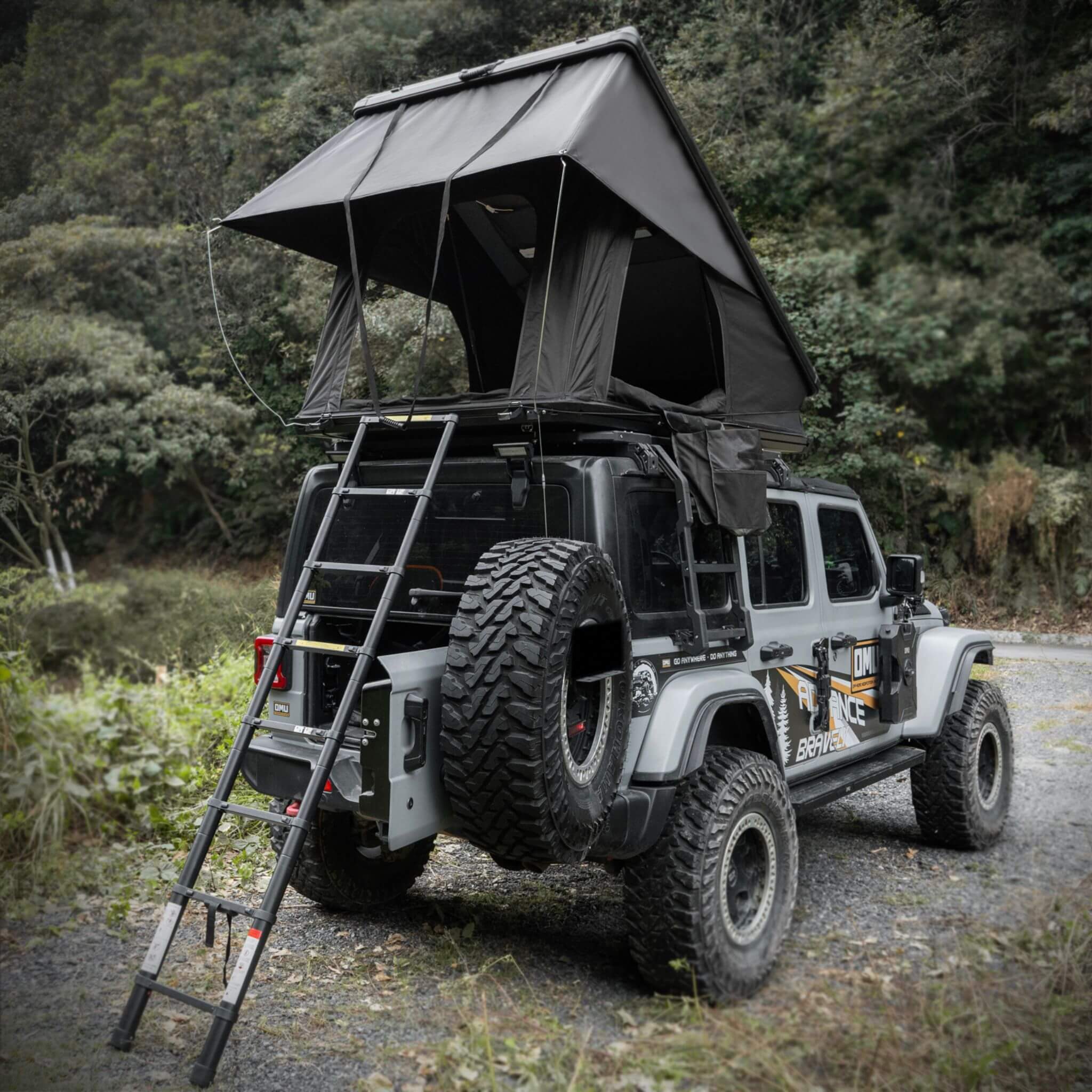 Heavy Duty 2 - 3 Person Hardshell Rooftop Tent With Ladder (SAK93120) SAKSBY WHOLESALE