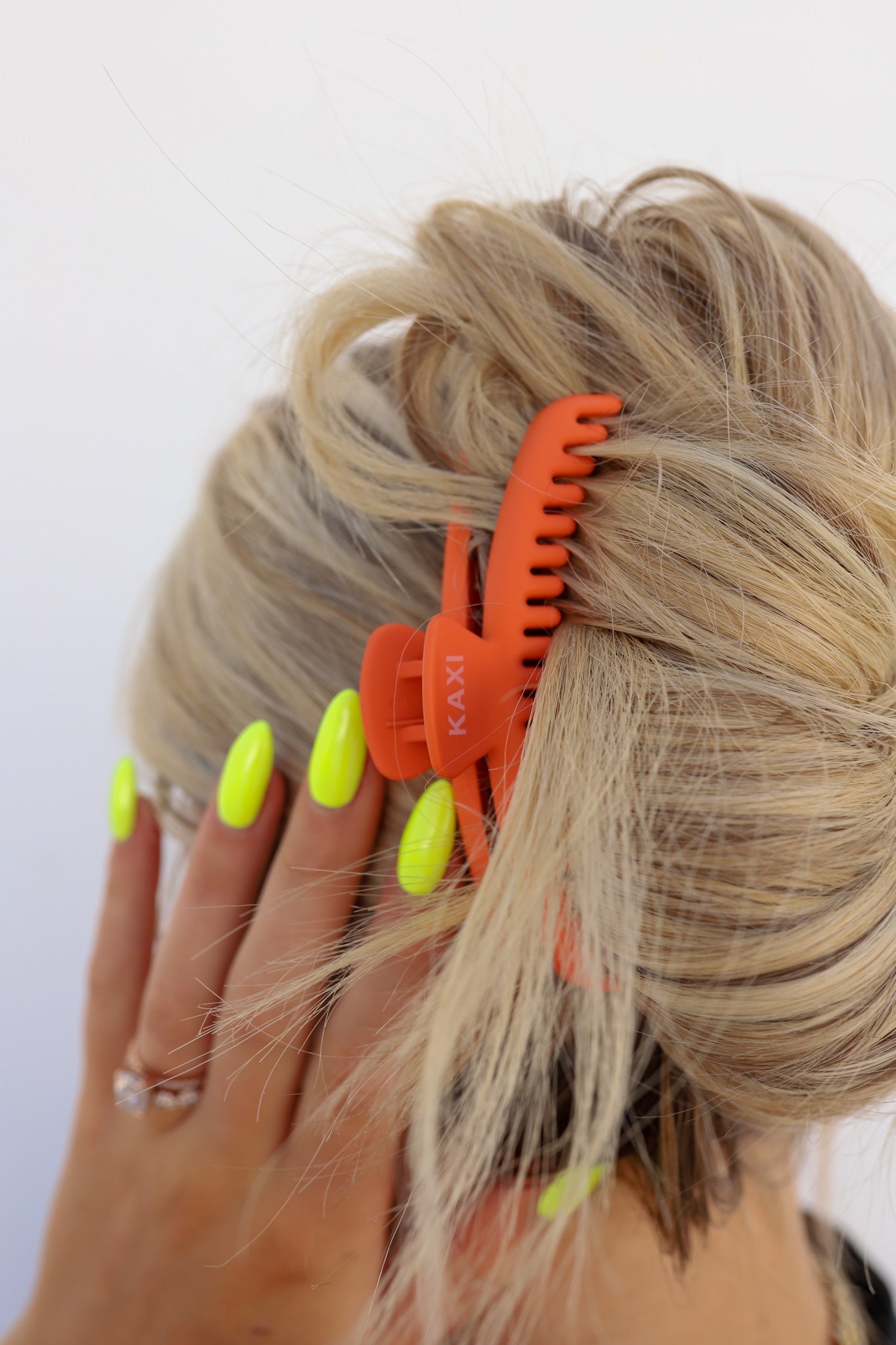 MATTE MIDI HOLD EVERYTHING CLAW