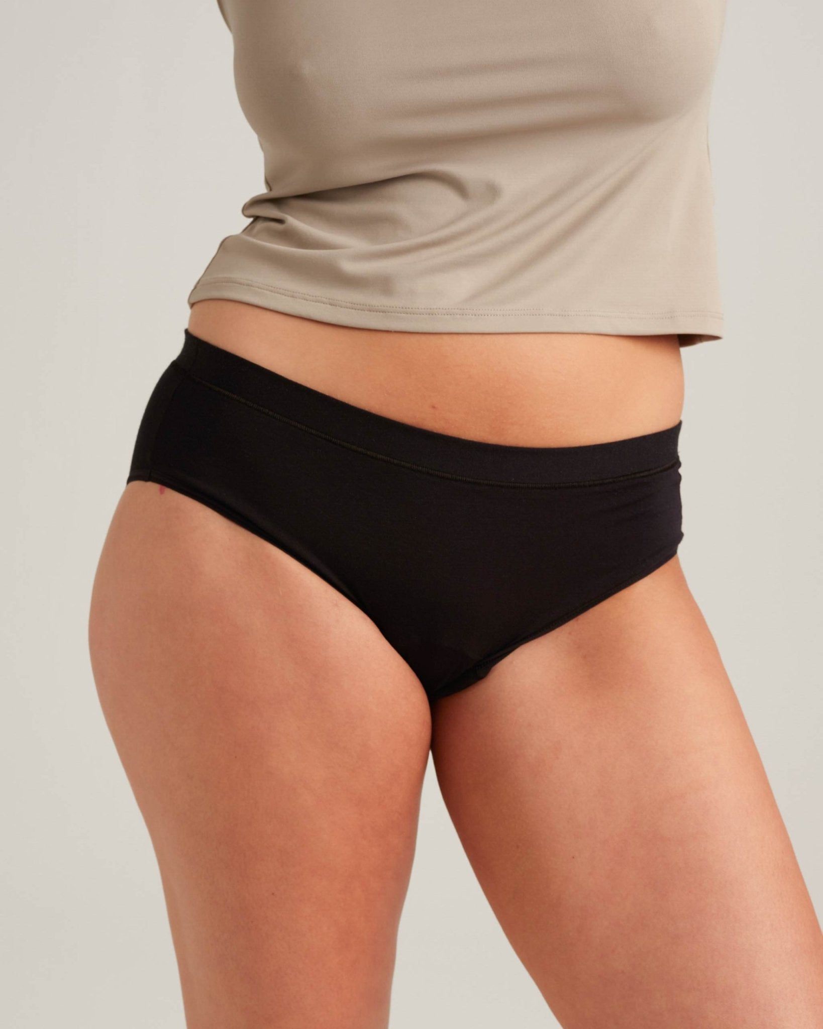 Leakproof Comfort Brief Saalt