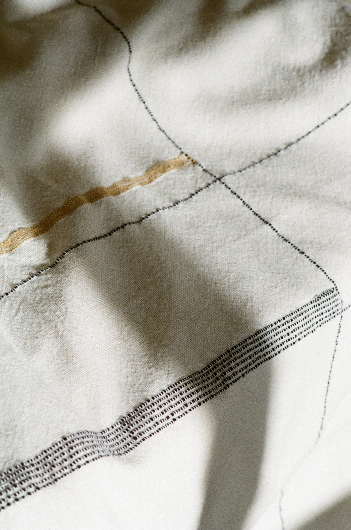 Nadi Hand - Loomed Cotton Throw Kanju Interiors