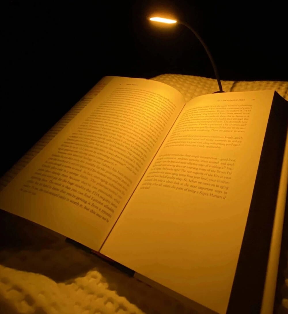 NoBlue Amber Book Light BlockBlueLight