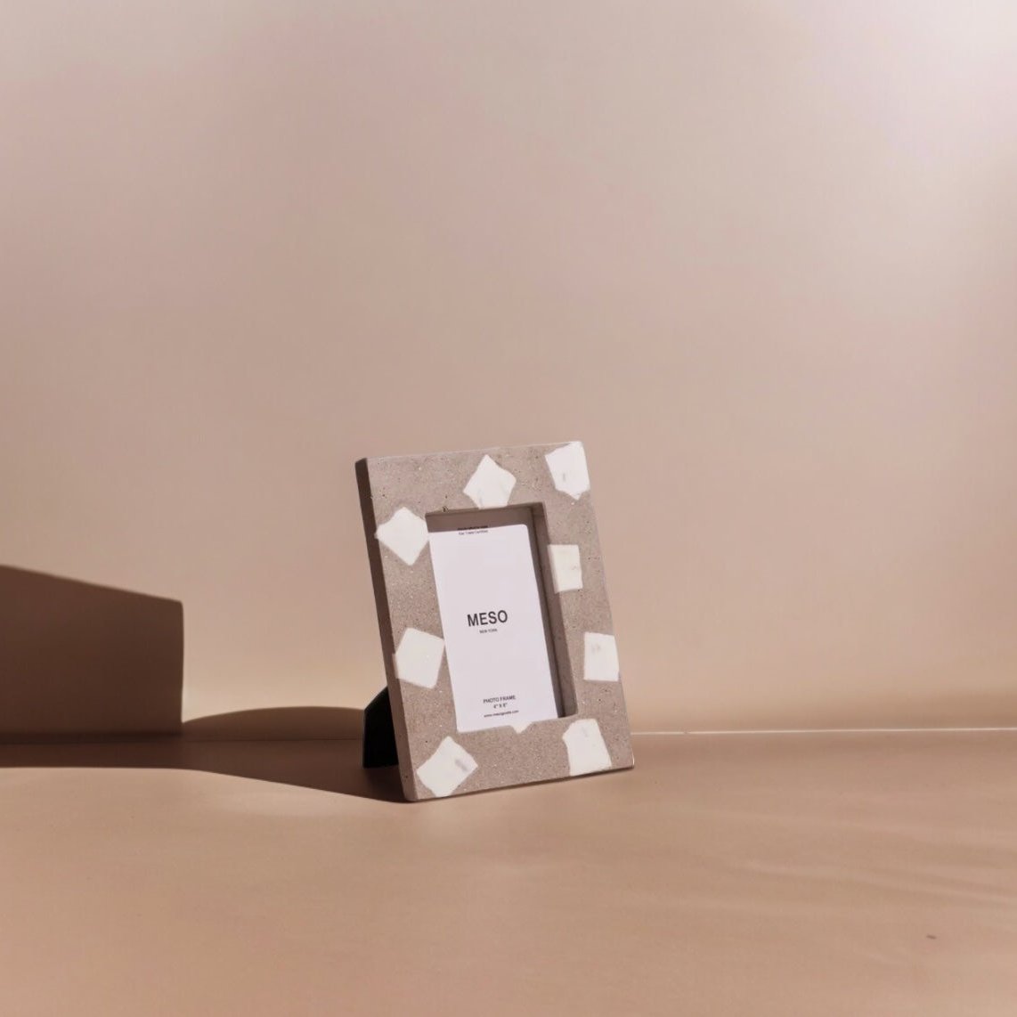 Piso Frame by MESO MESO