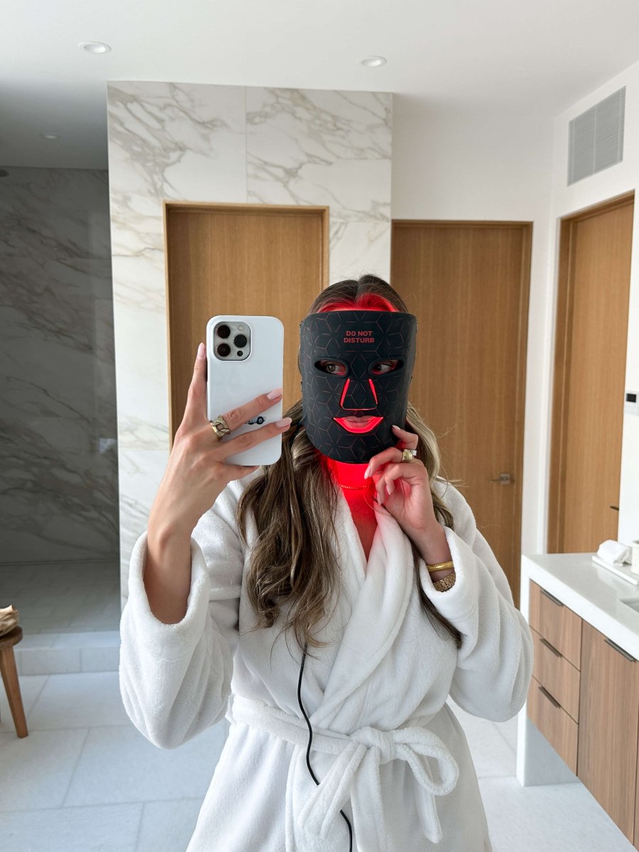 The Mask Renew Red Light