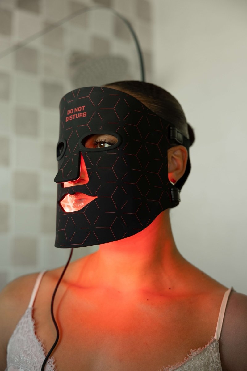 The Mask Renew Red Light