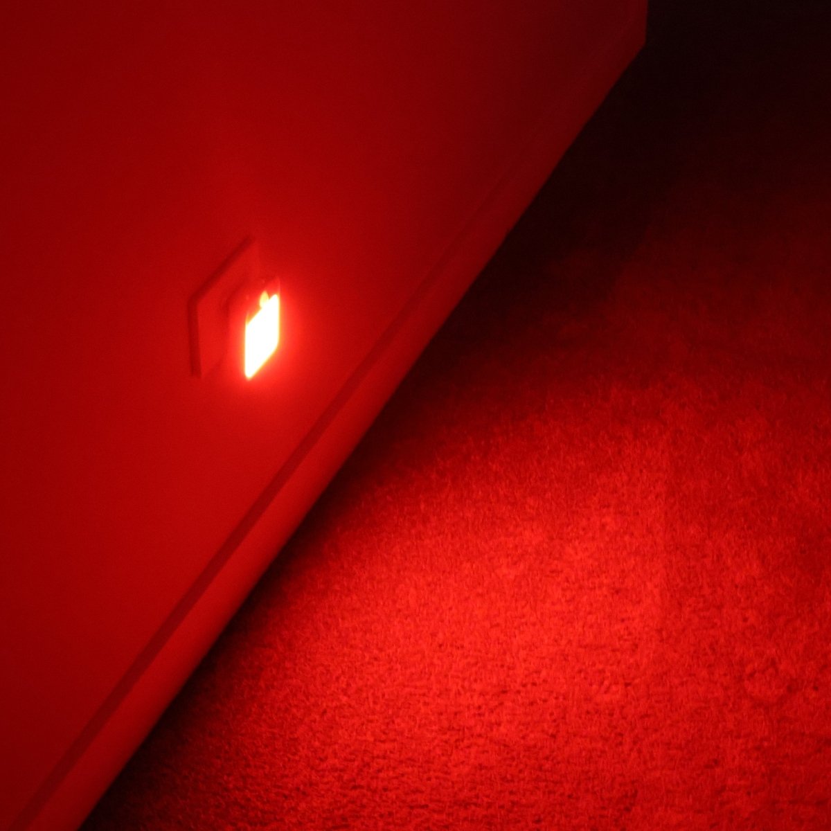 Twilight Deluxe Plugin Red Night Light BlockBlueLight