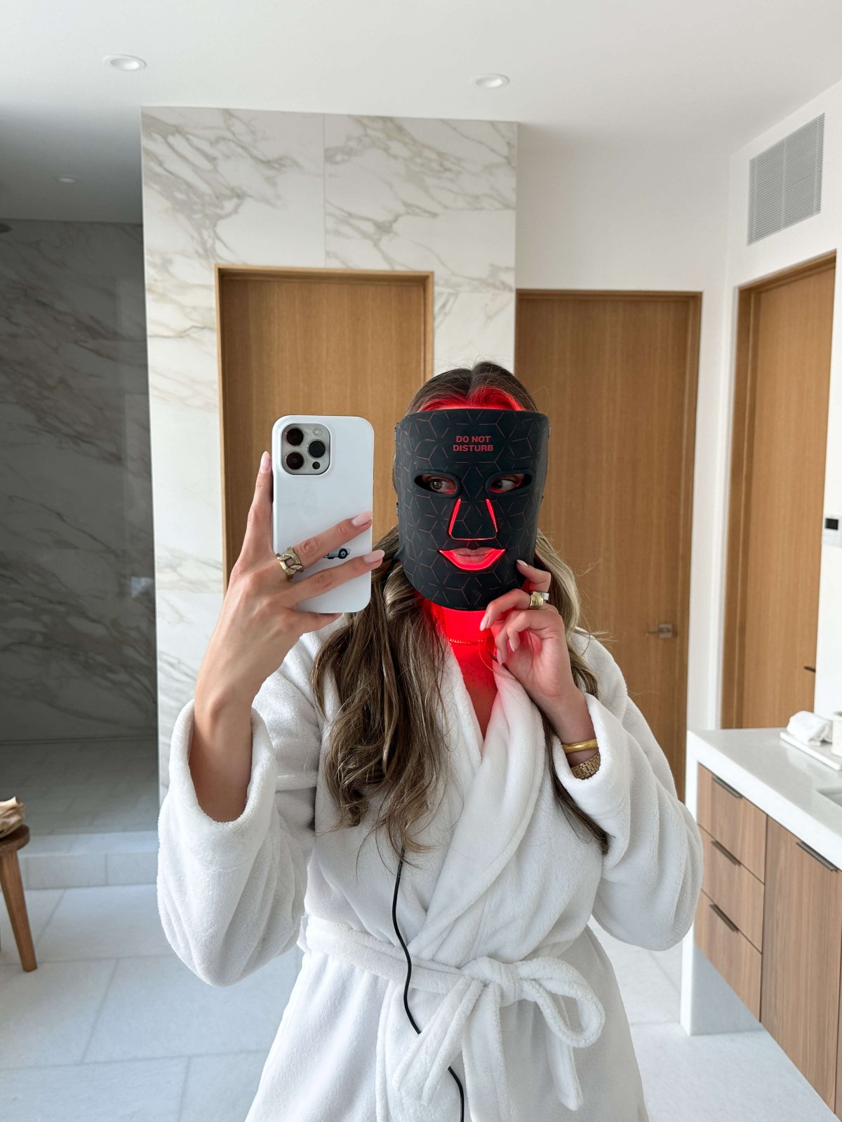 The Mask by Renew Red Light — red and near-infrared light therapy for the face