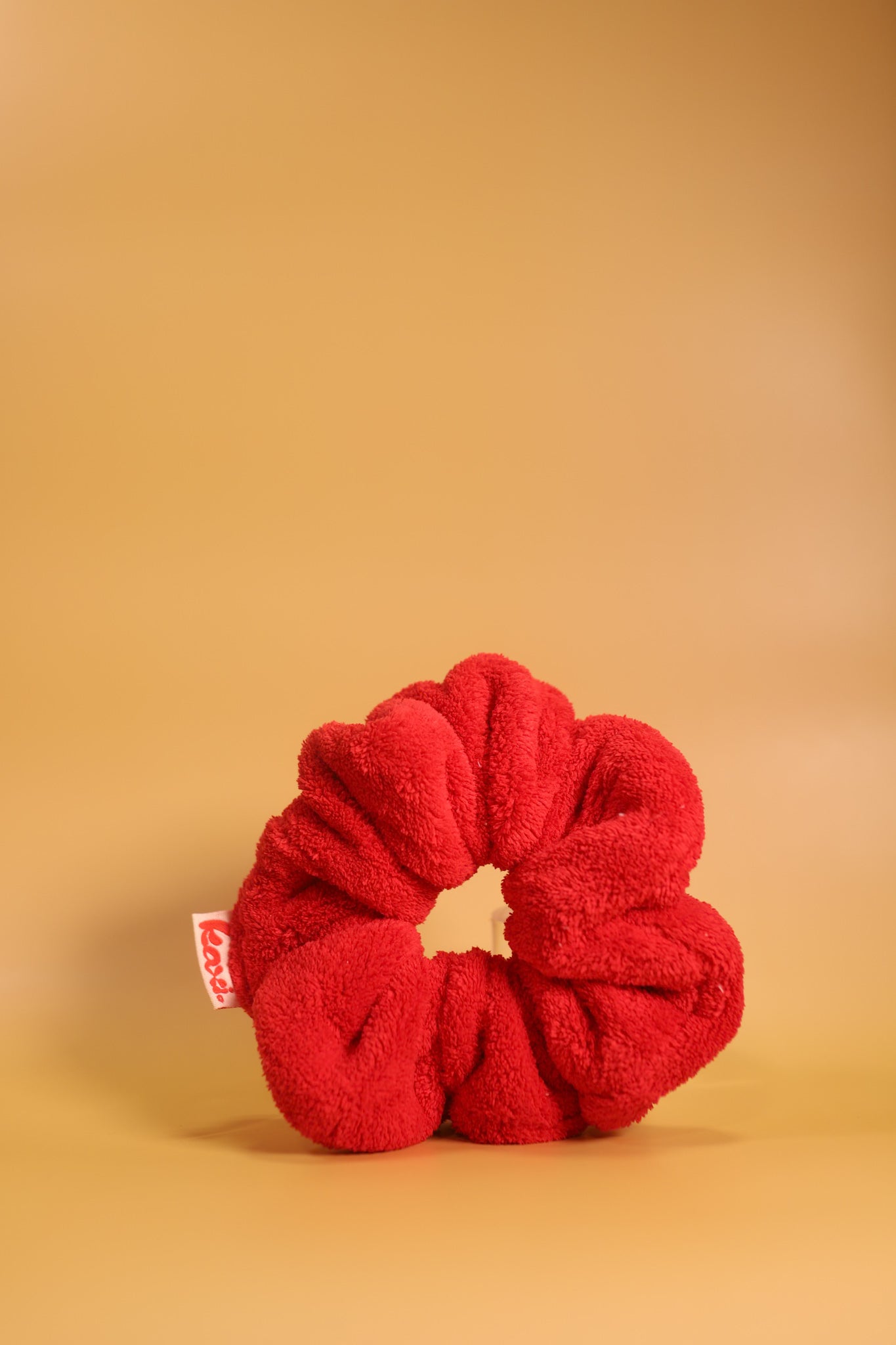 OVERSIZED TOWEL SCRUNCHIES