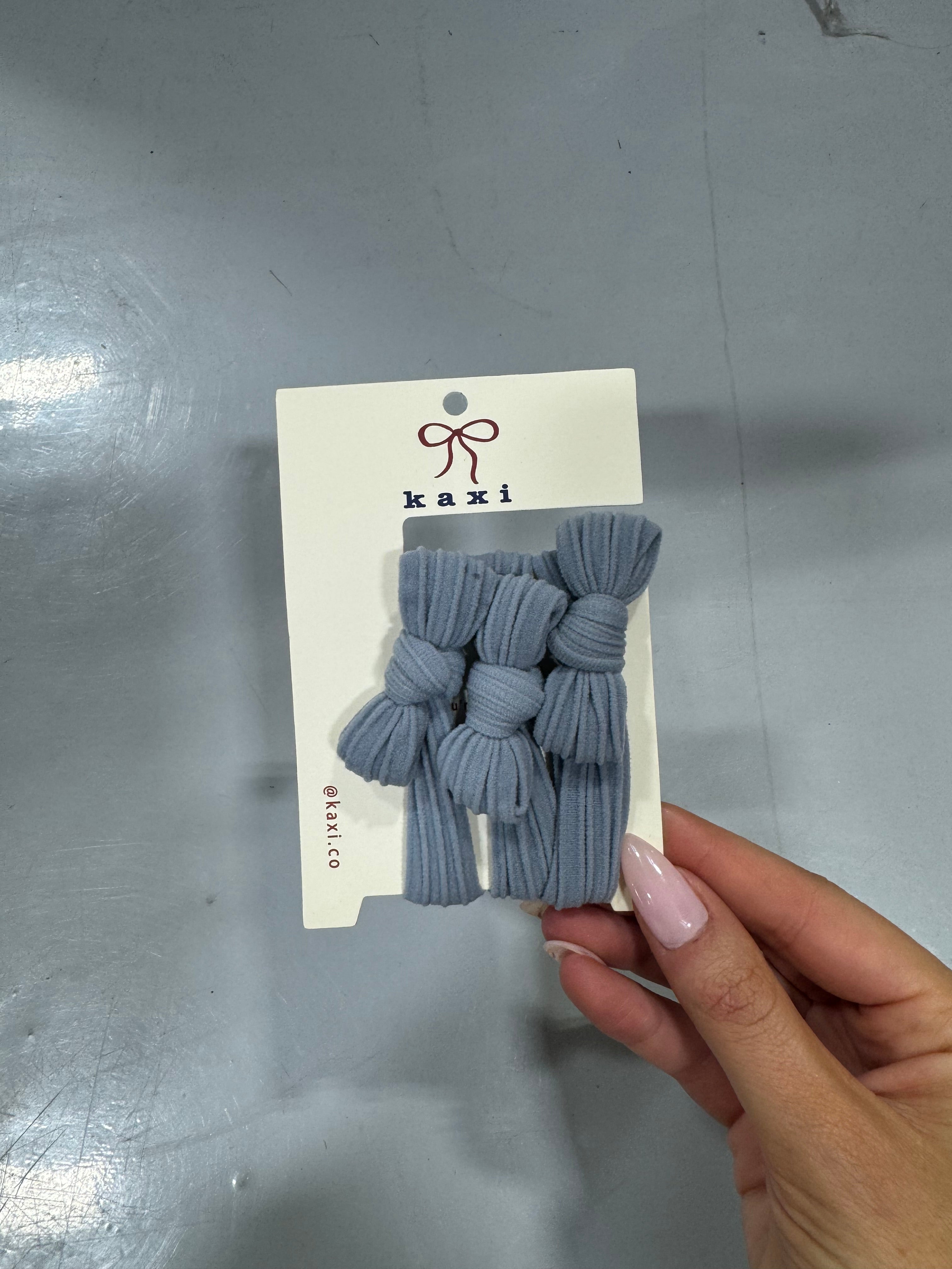 BOW SLICK BACK PONYTAILS (PACK OF 3)