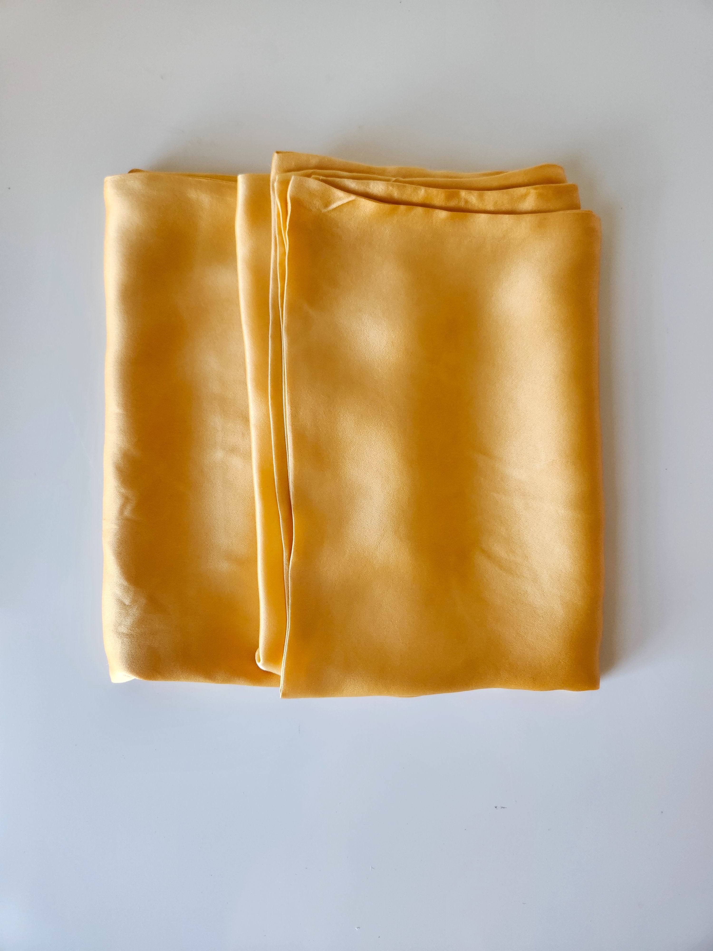 Solid Botanically Dyed Silk Pillowcase