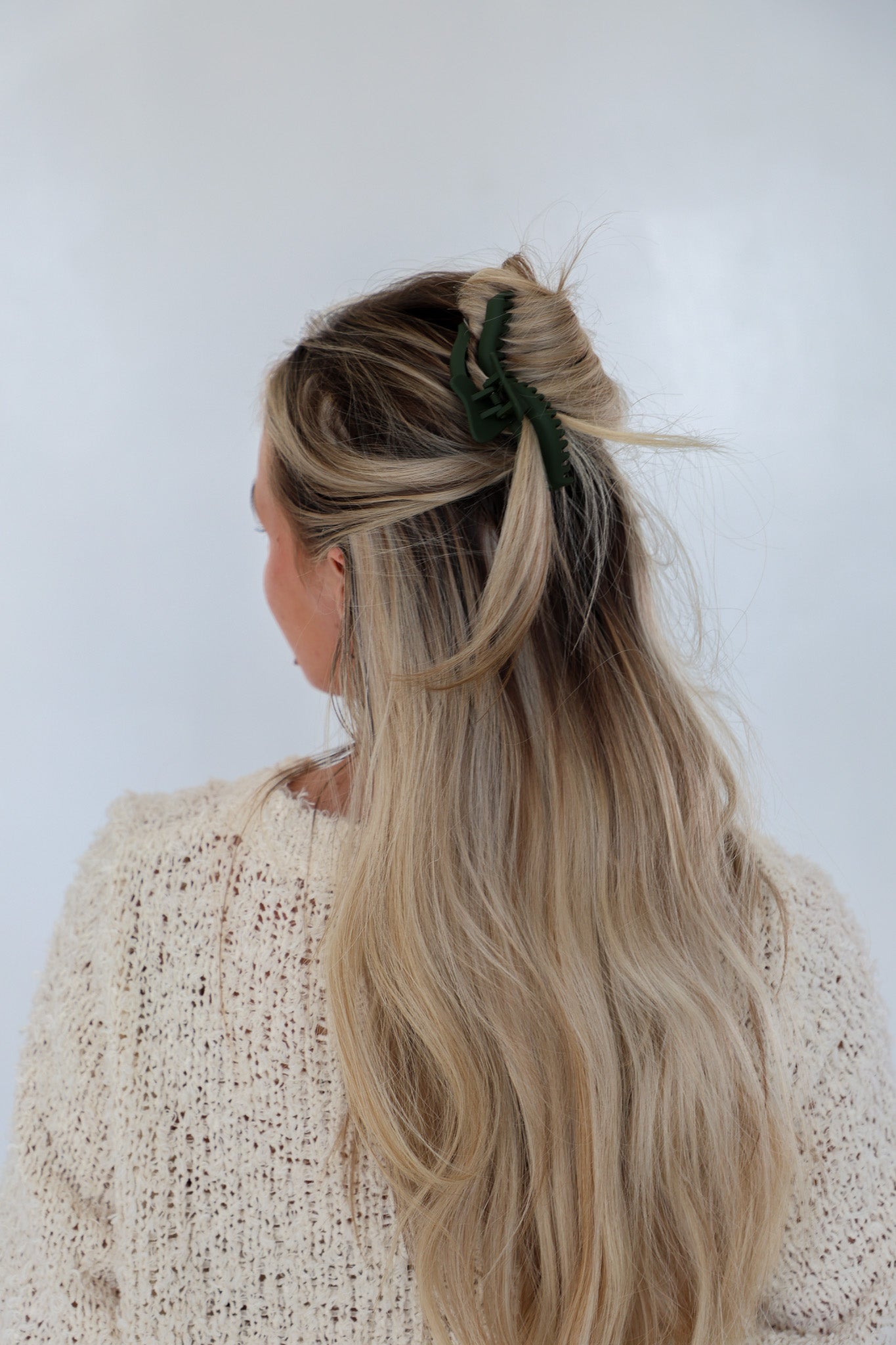 KAXI WAVY MIDI HOLD EVERYTHING CLAW