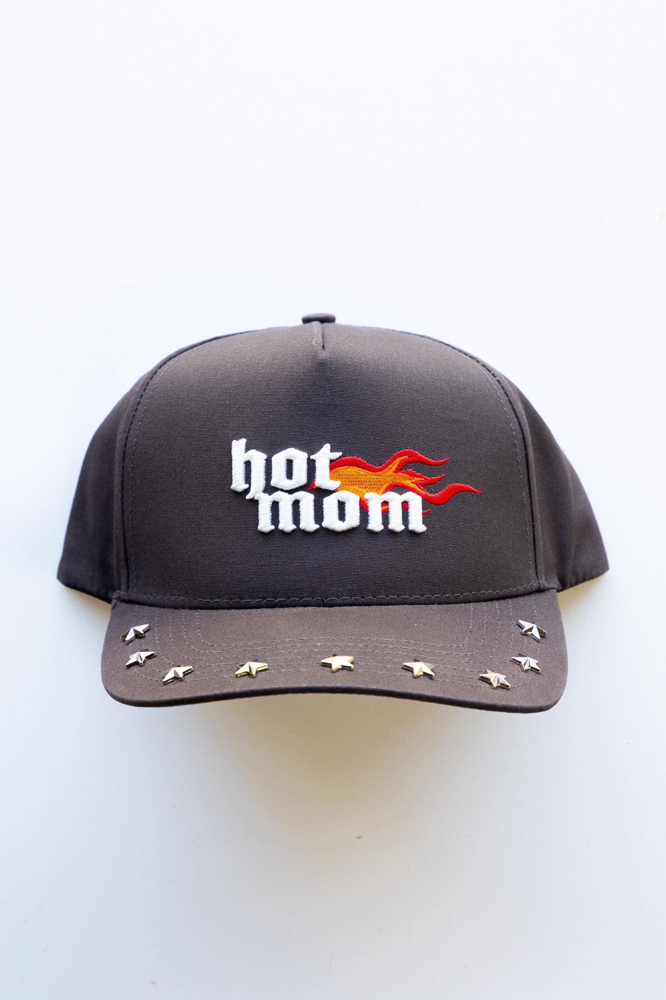 HOT MOM STUDDED TRUCKER HAT