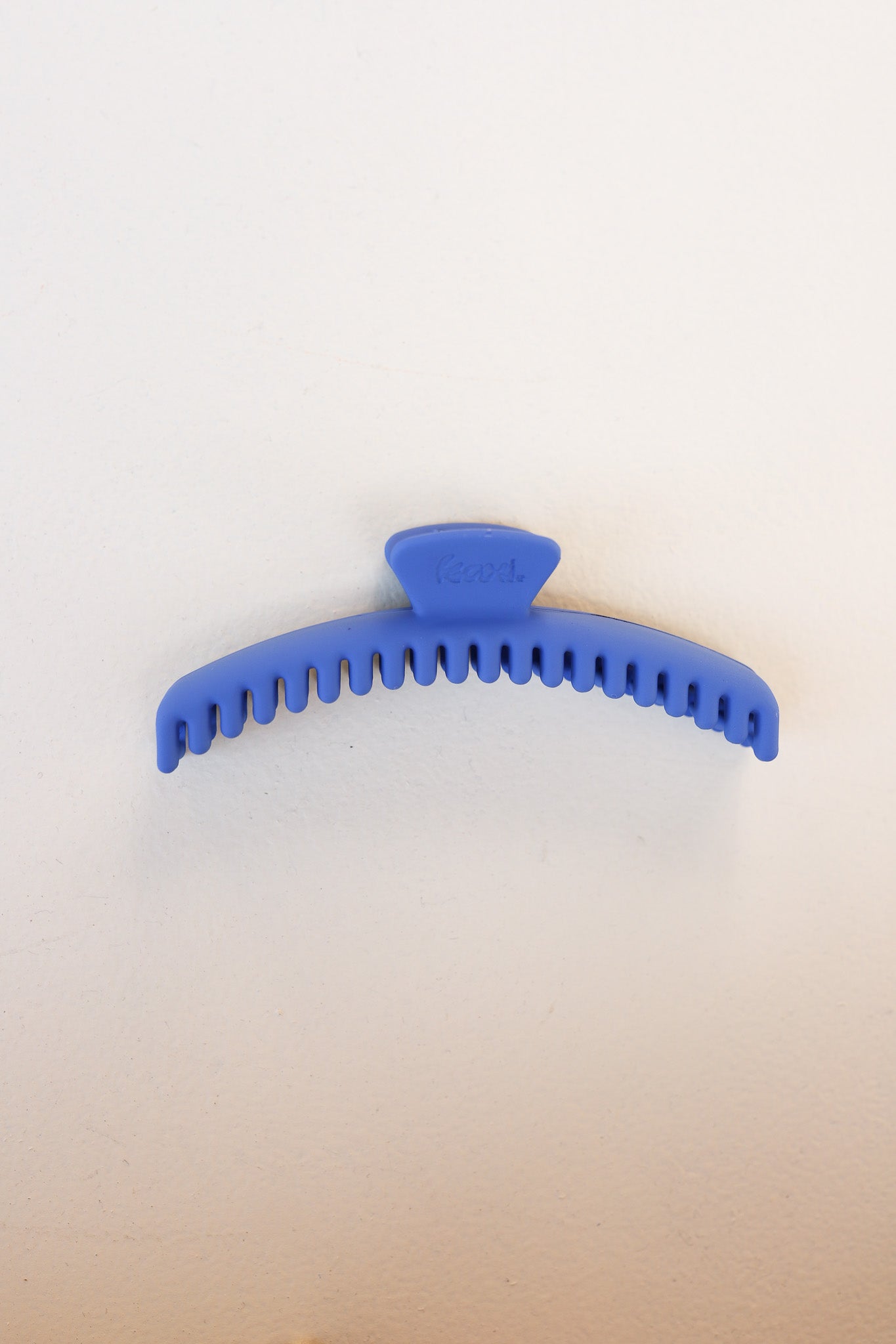 MATTE MIDI HOLD EVERYTHING CLAW