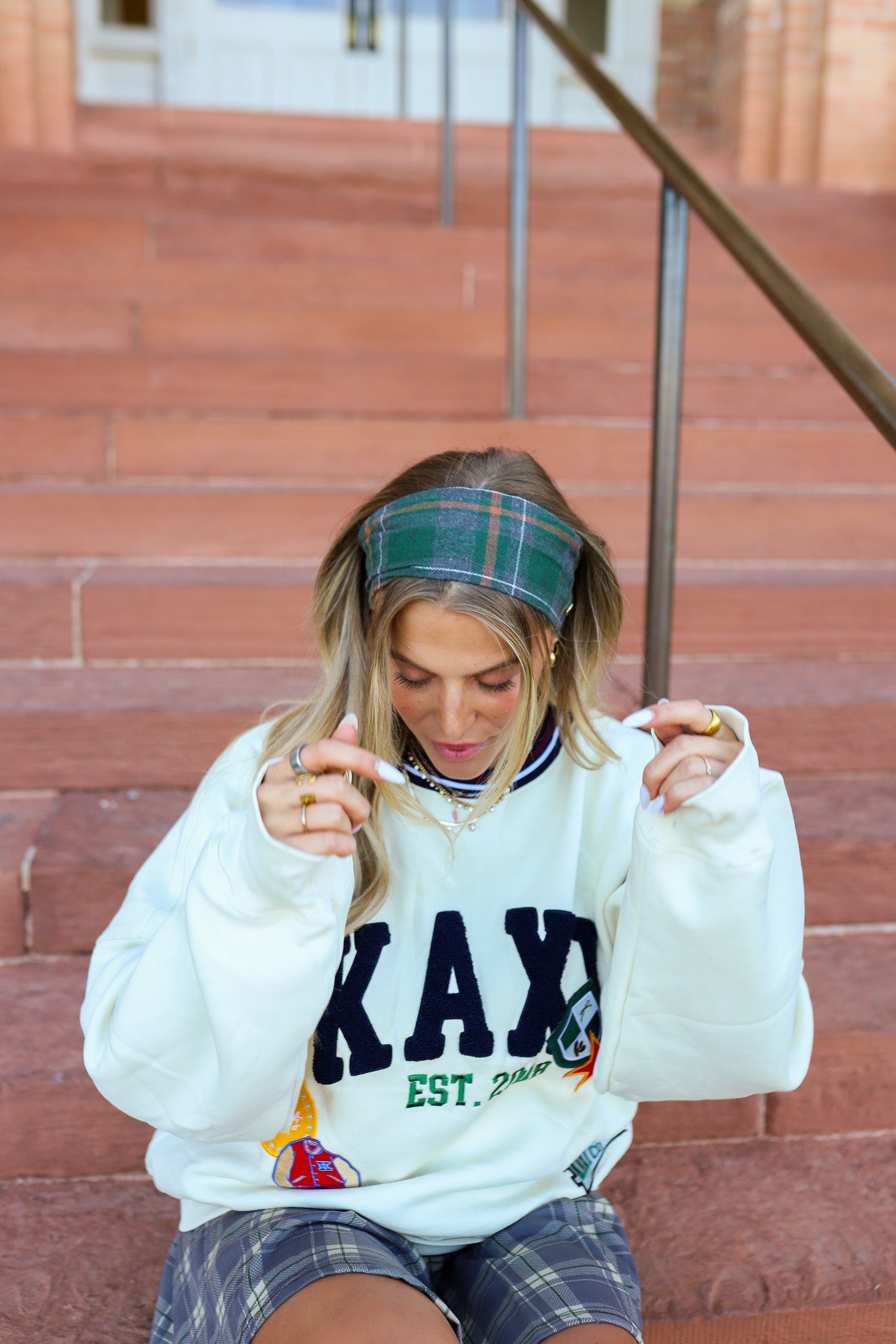 KAXI UNIVERSITY PATCH CREWNECK