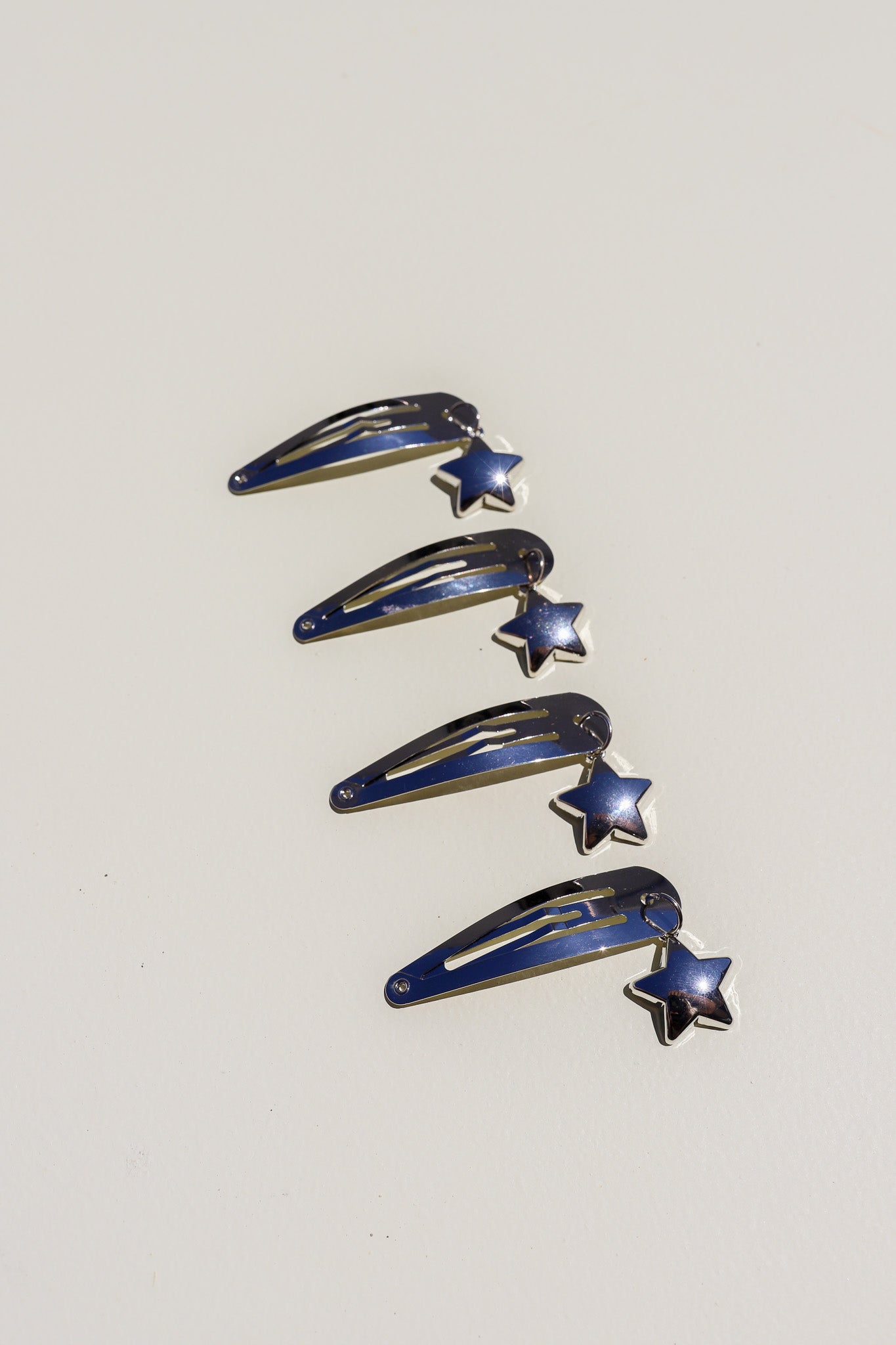 CHARM SNAP CLIPS