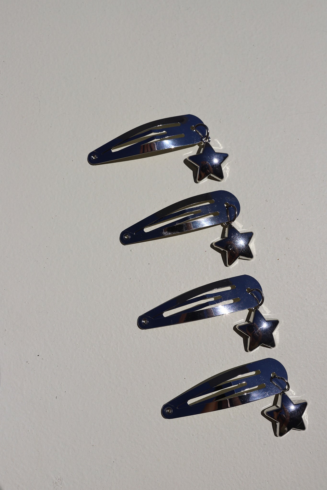 CHARM SNAP CLIPS