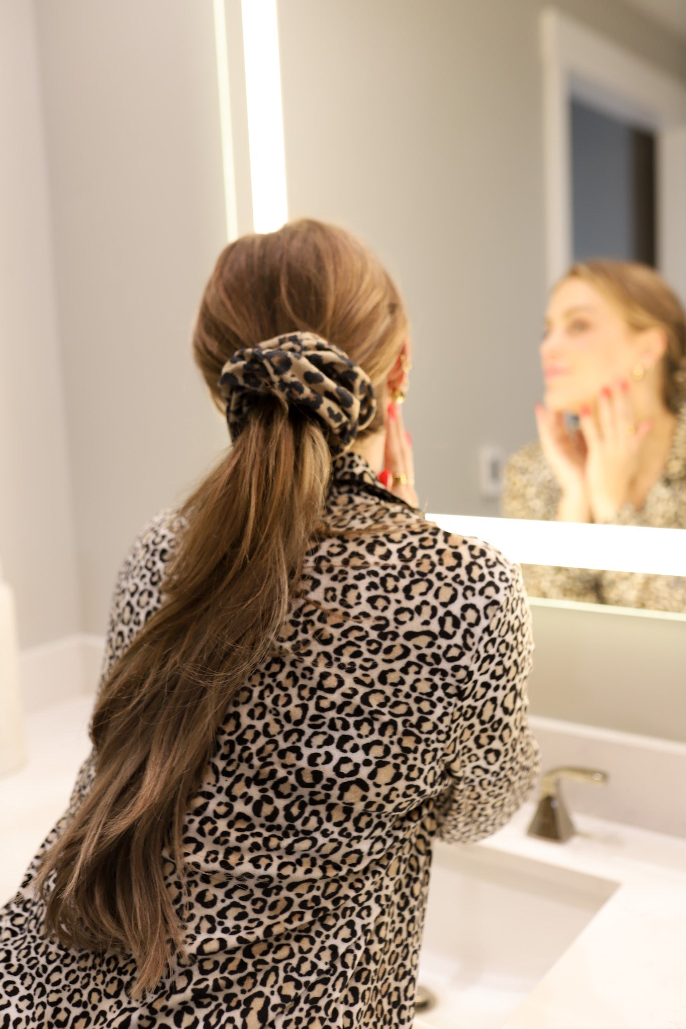 KAXI TOWEL SCRUNCHIE