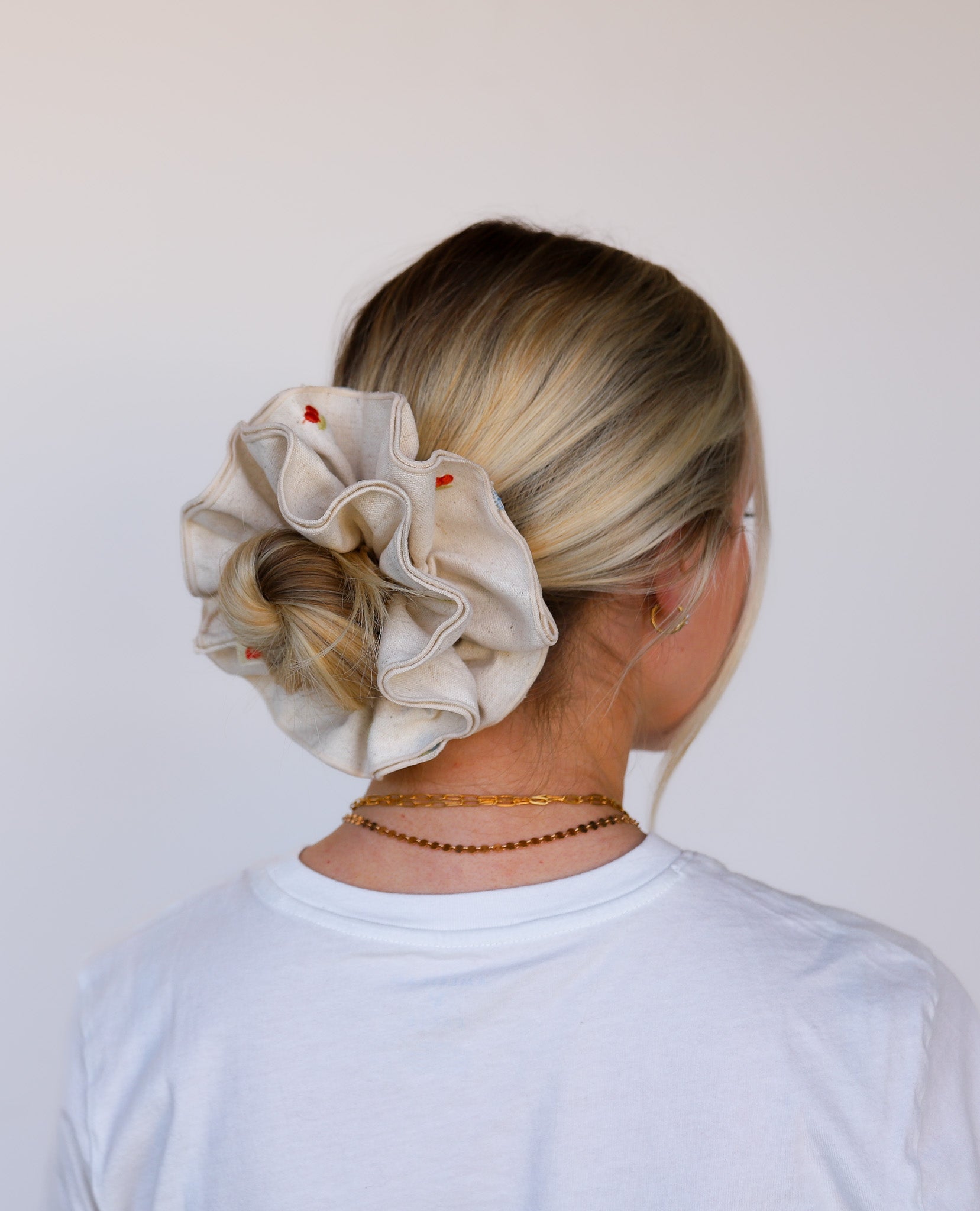 CREAM FARMERS MARKET CORSET SCRUNCHIE