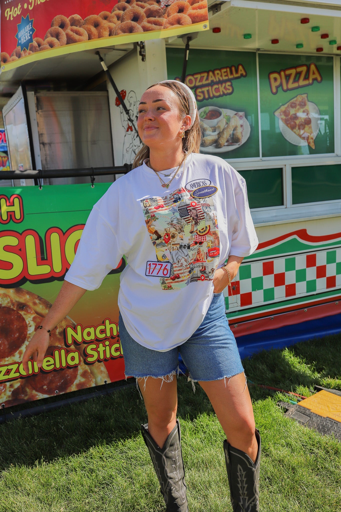 AMERICA'S SWEETHEART T-SHIRT
