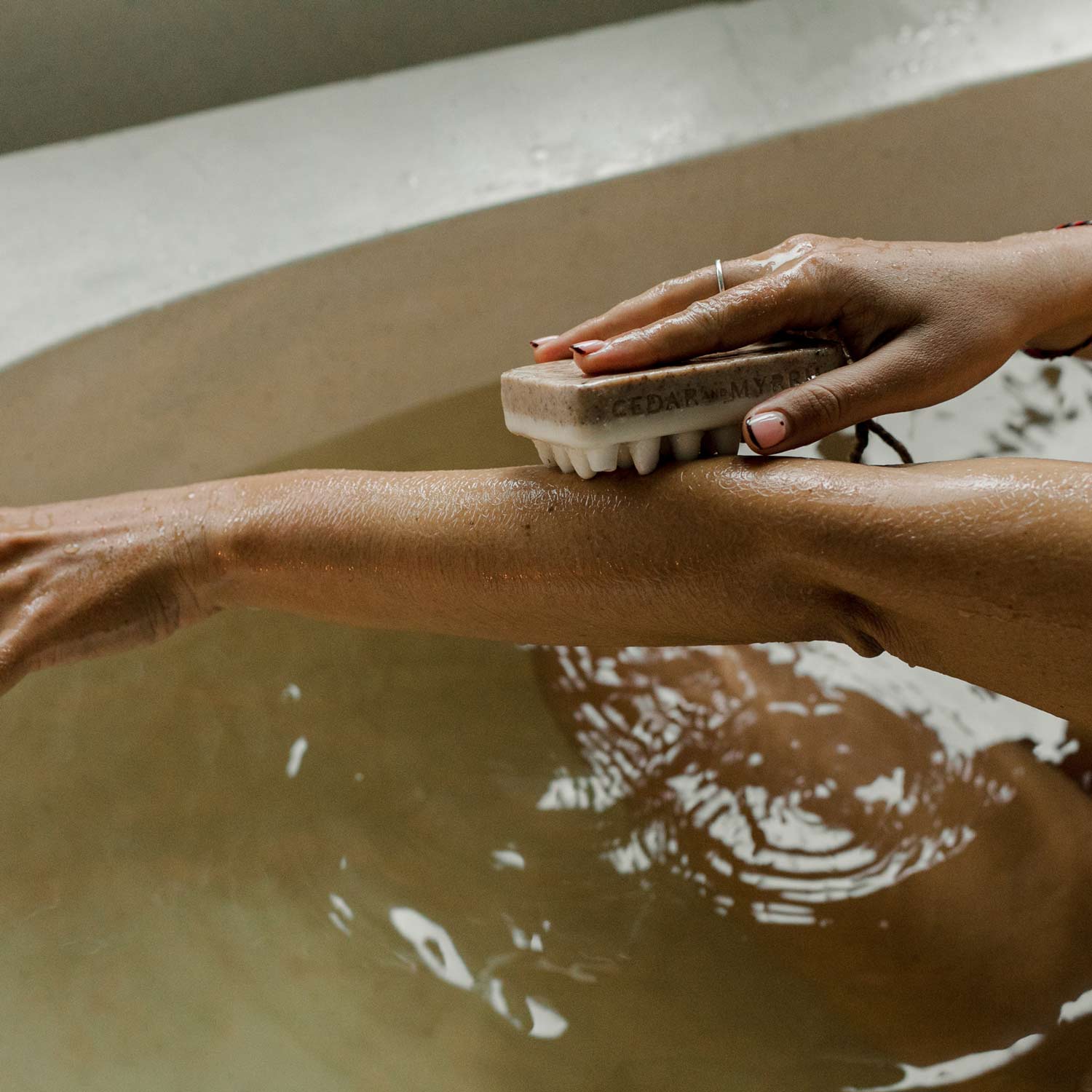 A Moment of Her Gift Set CEDAR AND MYRRH