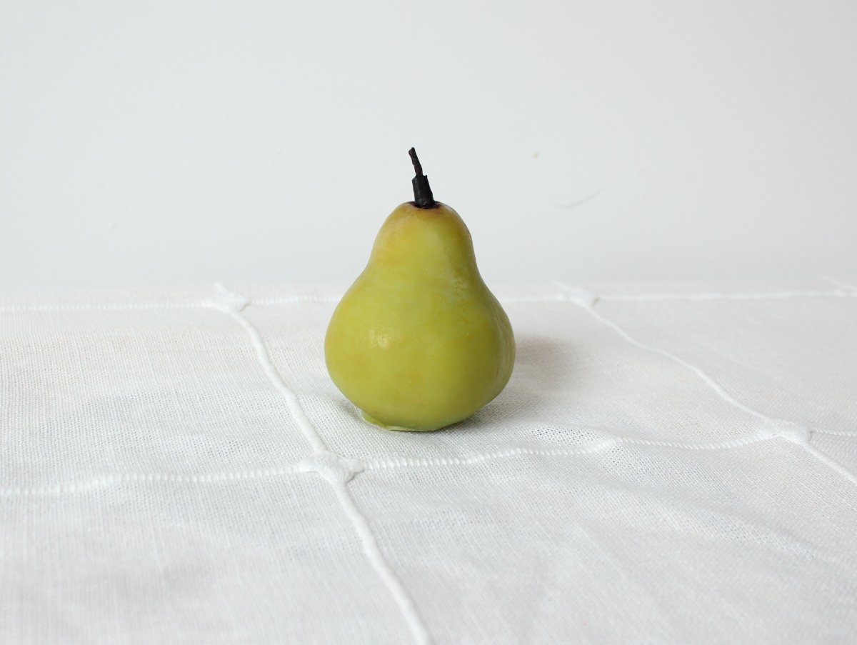 BARTLETT GREEN PEAR BEESWAX CANDLE Happy Organics
