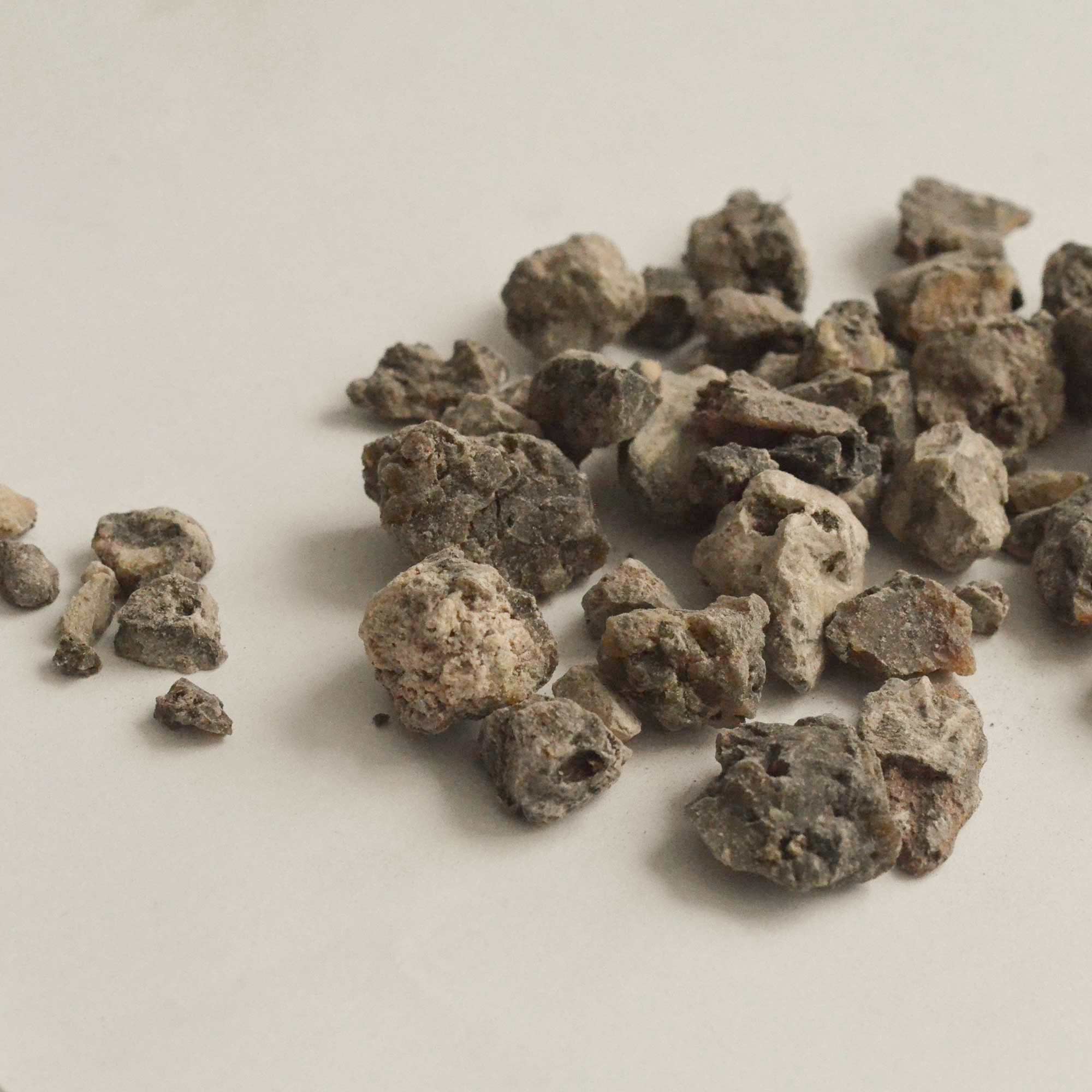 Black Copal Resin – 75g CEDAR AND MYRRH