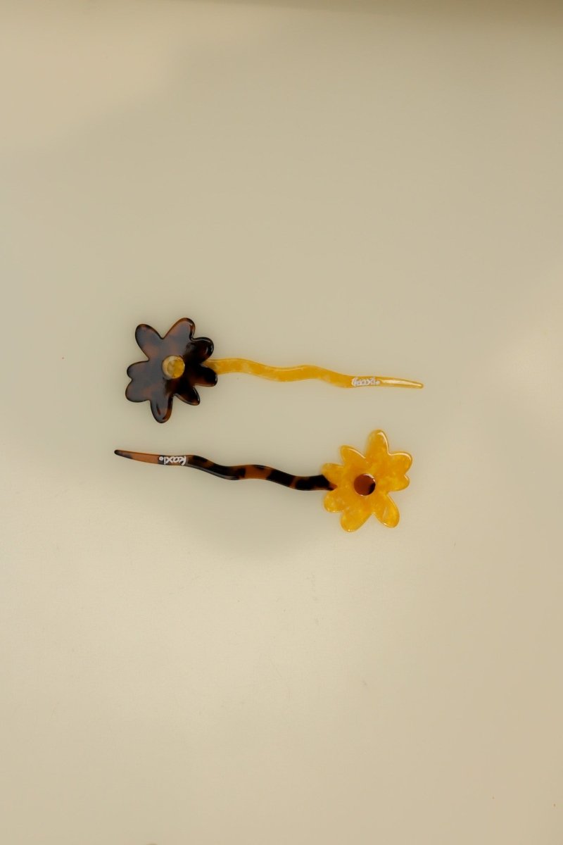 FLOWER FRENCH PINS ( 3 COLORS ) KAXI.co
