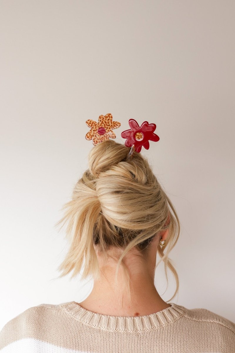 FLOWER FRENCH PINS ( 3 COLORS ) KAXI.co