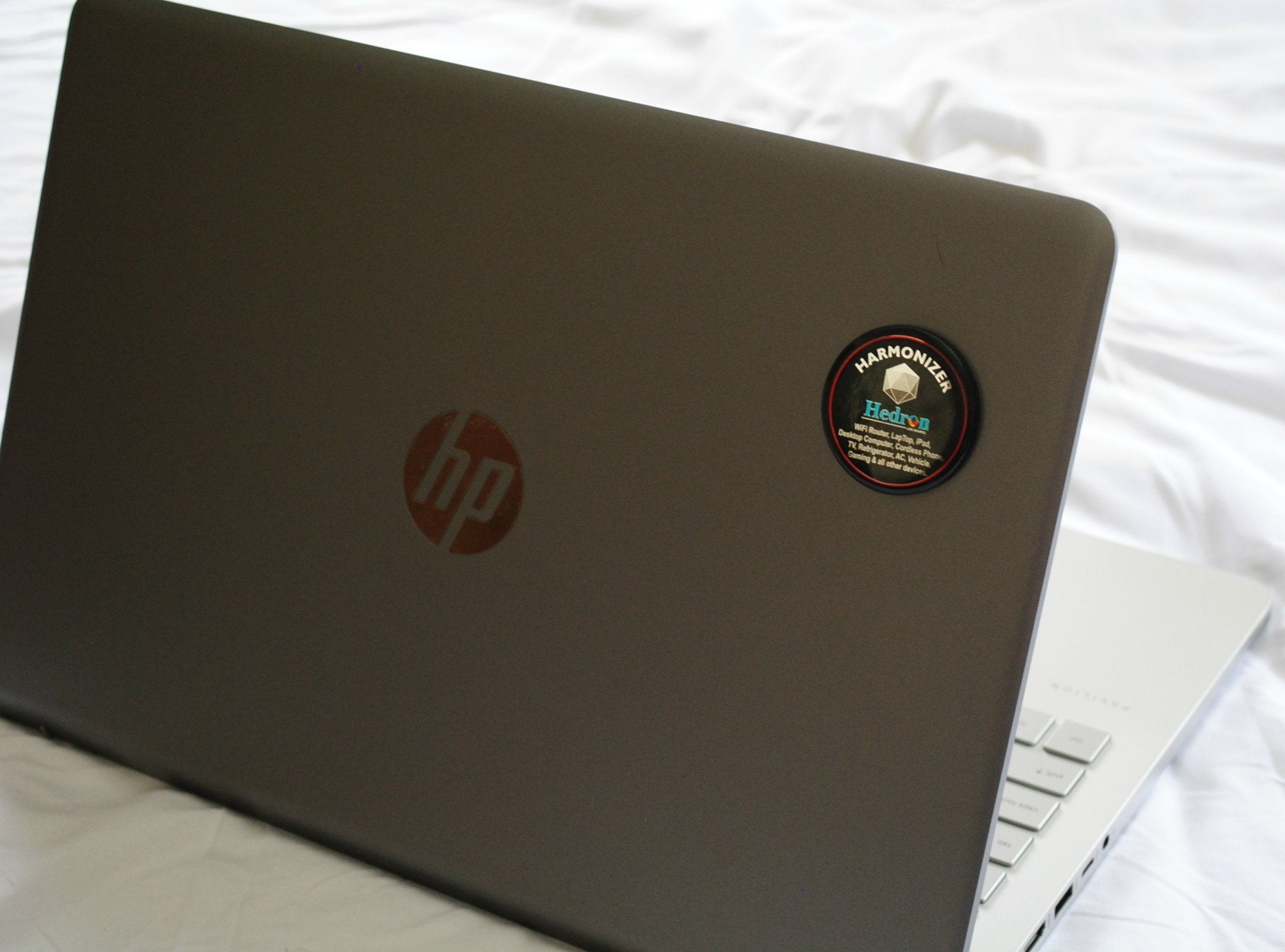 Hedron Harmonizer for Larger Electronic Devices Hedron Life Source