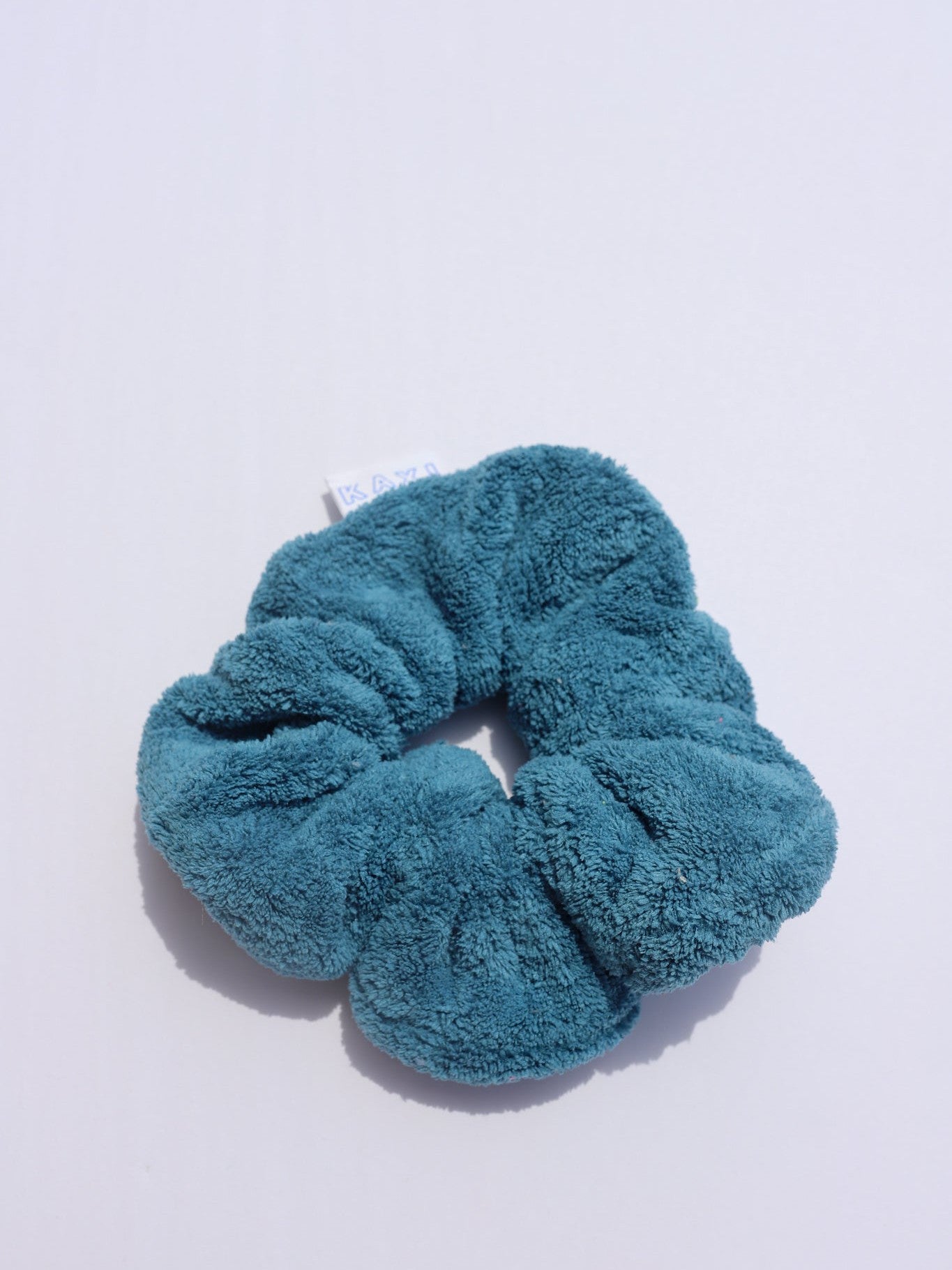OVERSIZED TOWEL SCRUNCHIES