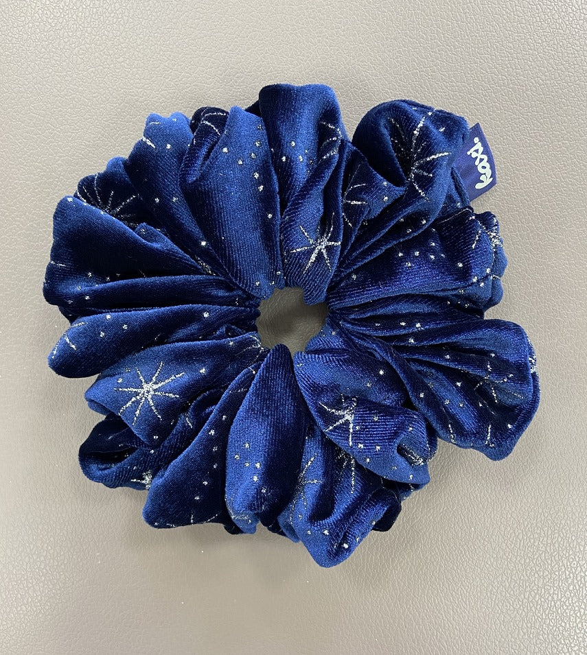 VELVET OVERSIZED SCRUNCHIE