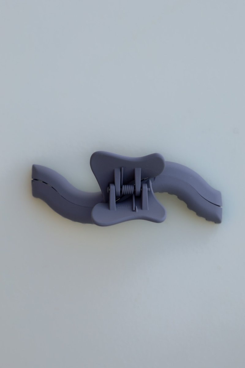 KAXI WAVY MIDI HOLD EVERYTHING CLAW KAXI.co
