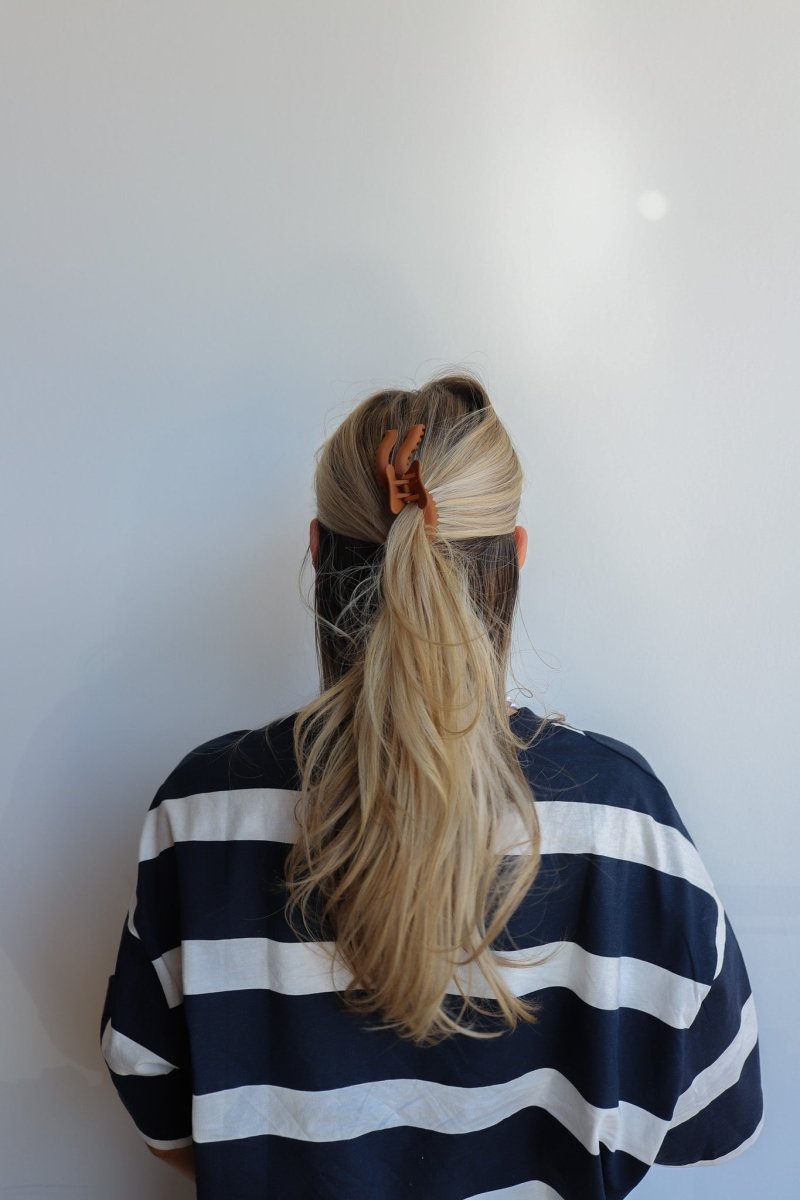 KAXI WAVY MIDI HOLD EVERYTHING CLAW KAXI.co