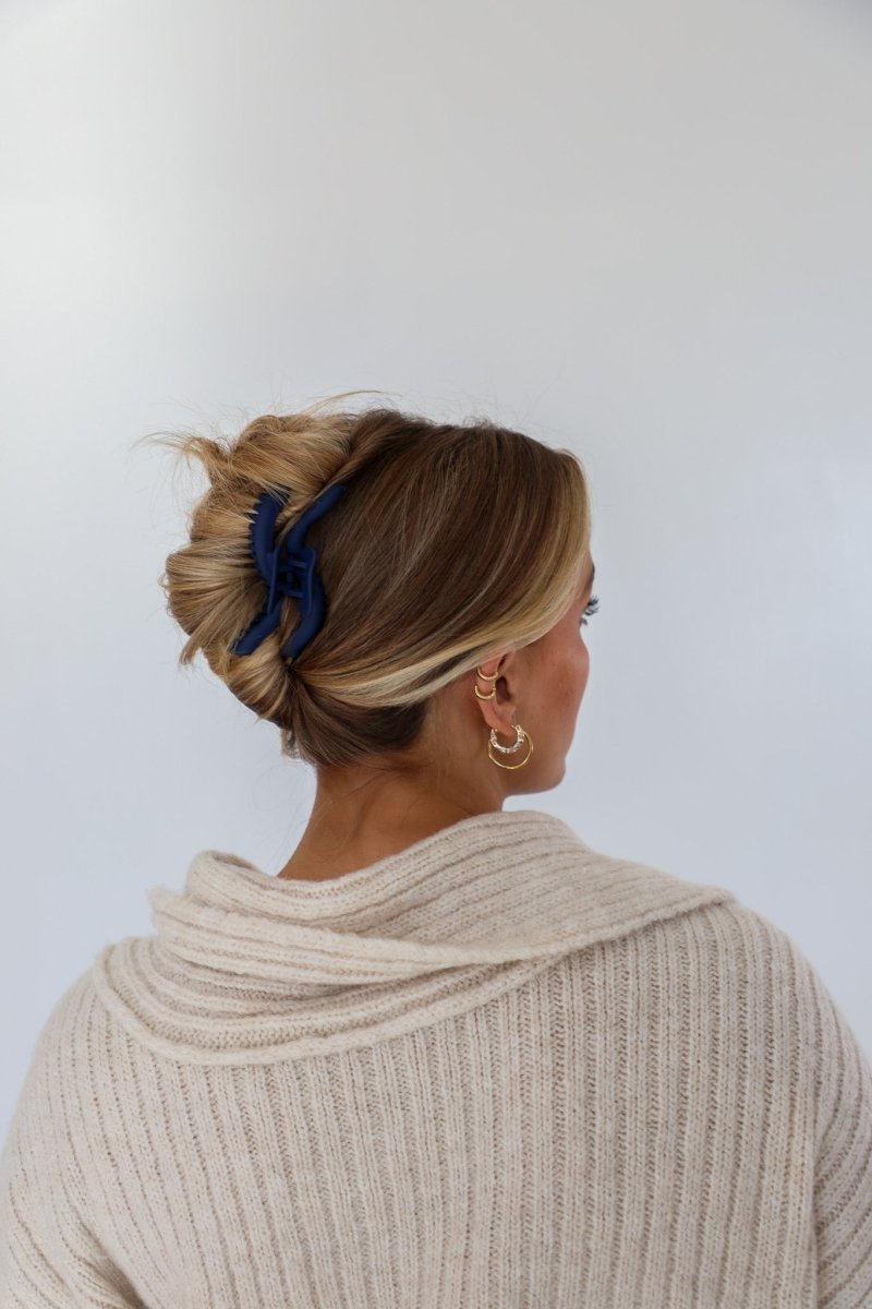 KAXI WAVY MIDI HOLD EVERYTHING CLAW KAXI.co