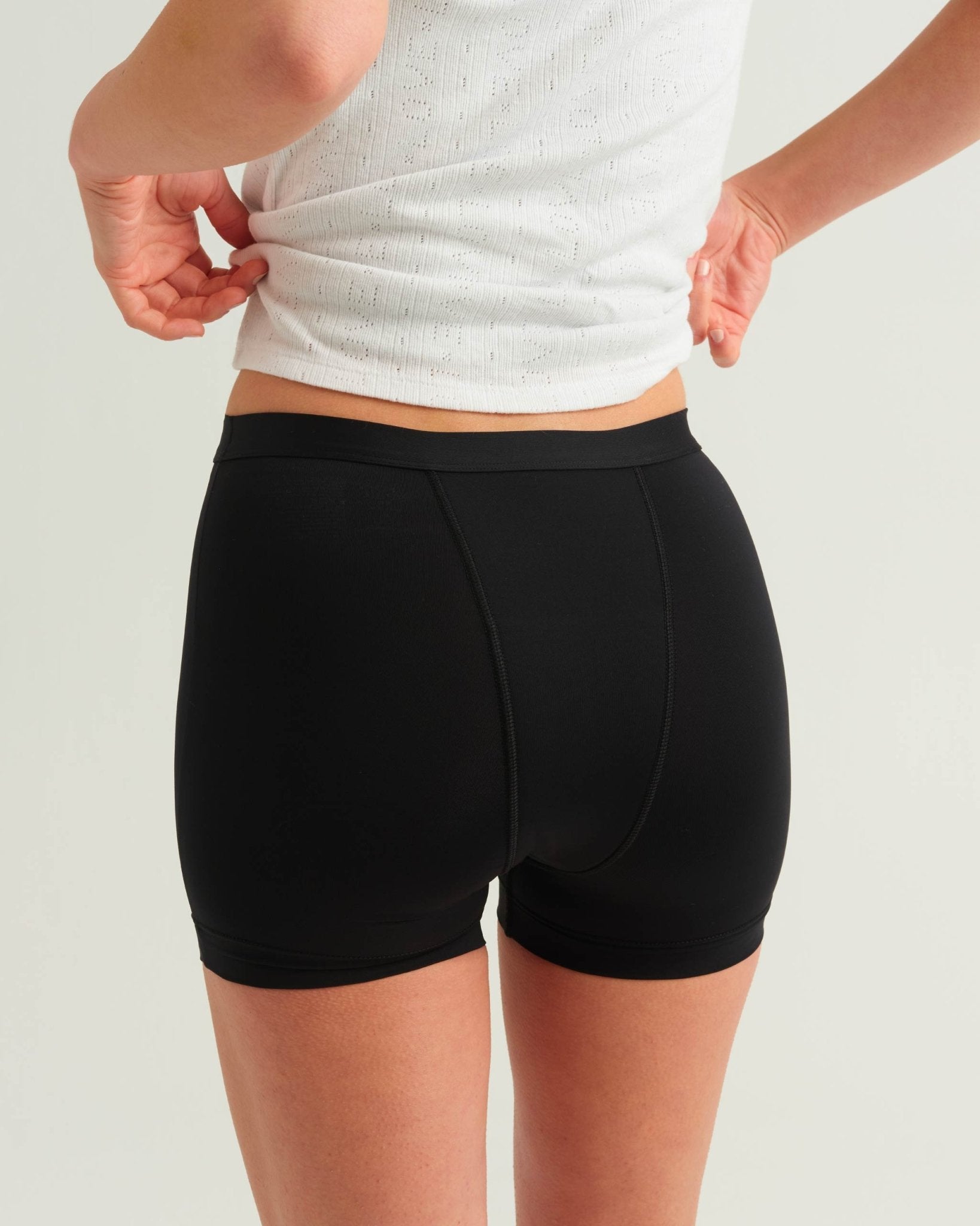 Leakproof Teen Sport Short Saalt