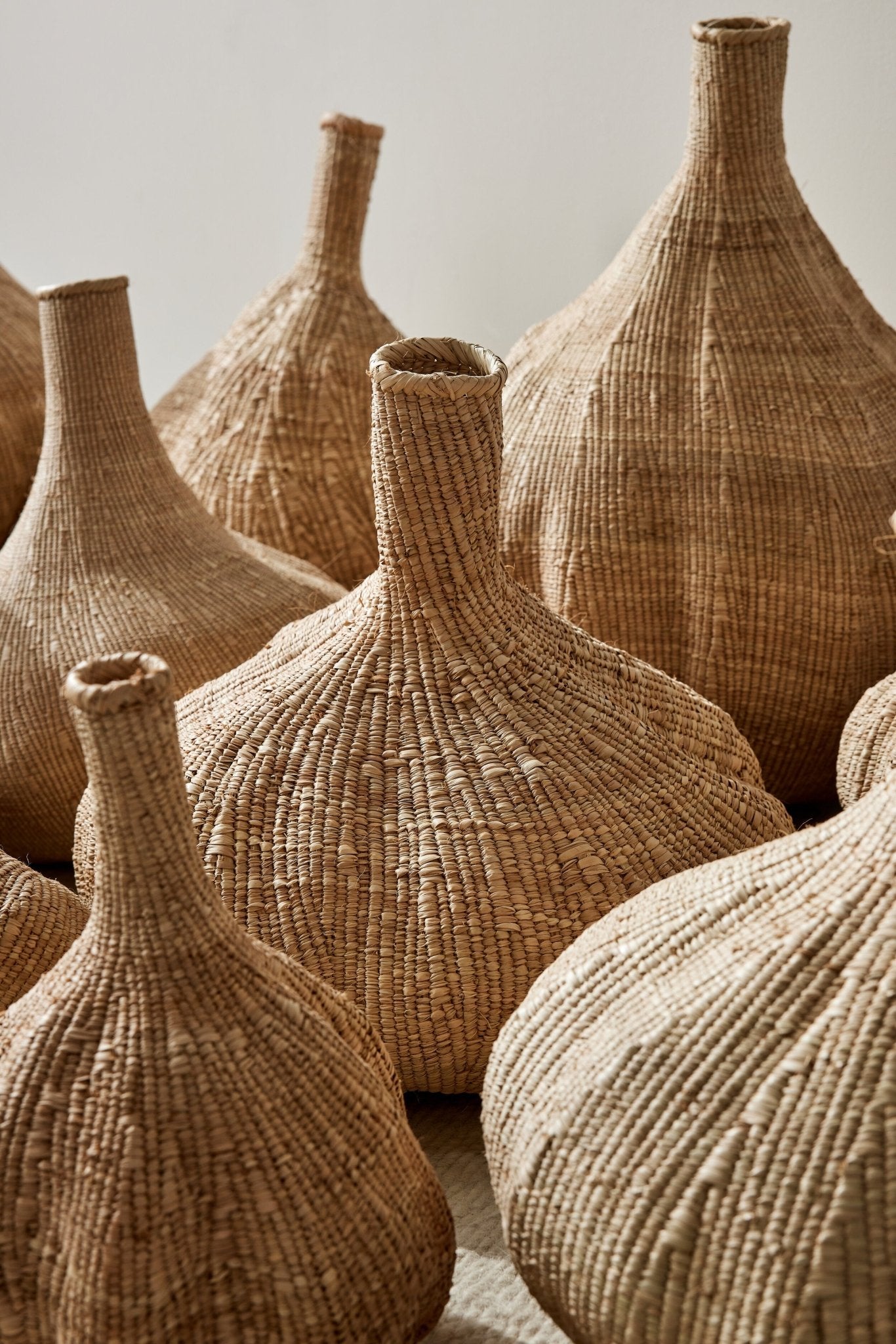 Long - Necked Ilala Garlic Gourd Basket Kanju Interiors