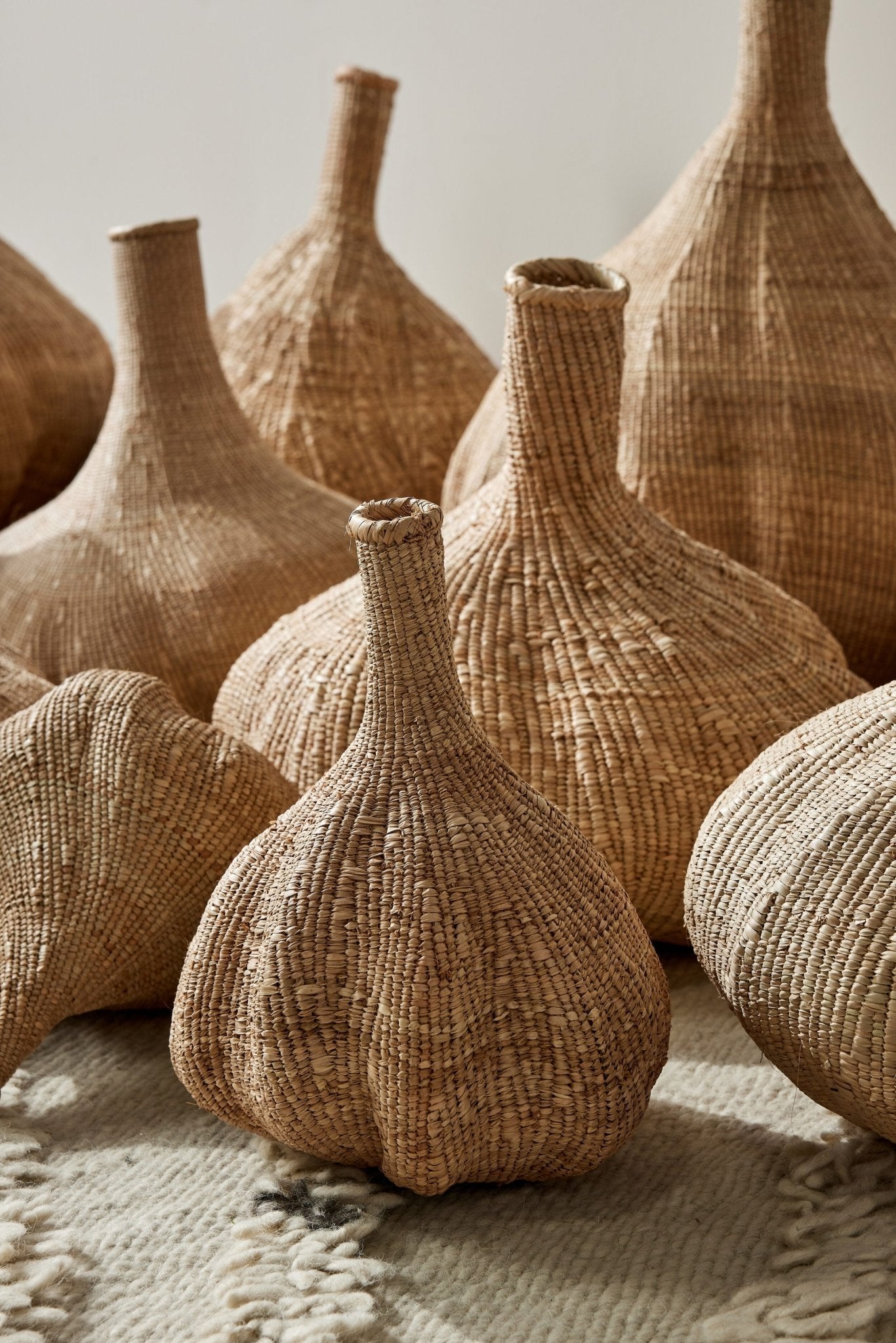 Long - Necked Ilala Garlic Gourd Basket Kanju Interiors