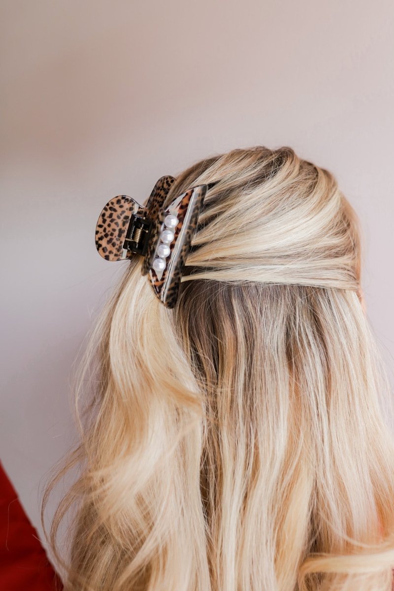 LOVE IS IN THE HAIR CLAW KAXI.co